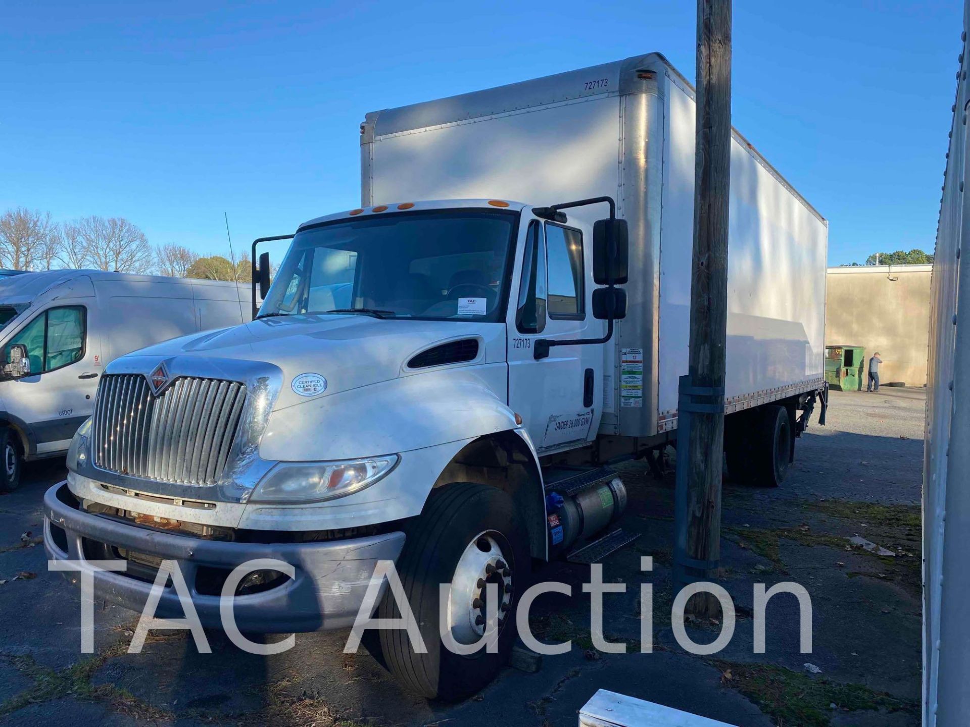 2017 International Durastar 4300 26ft Box Truck