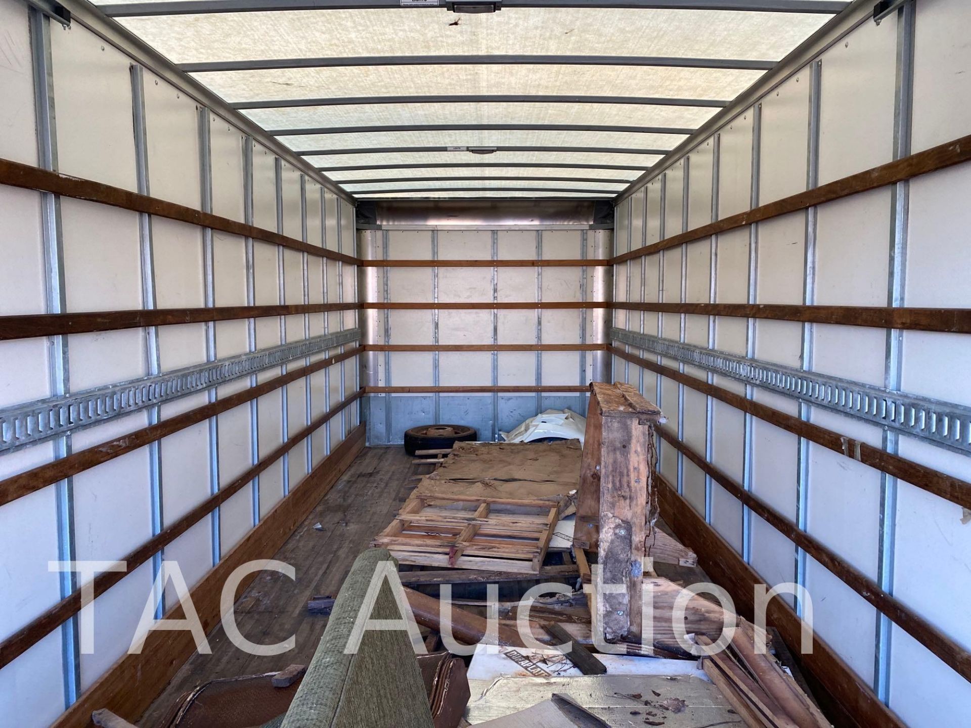 2018 International Durastar 4300 26ft Box Truck - Image 18 of 61