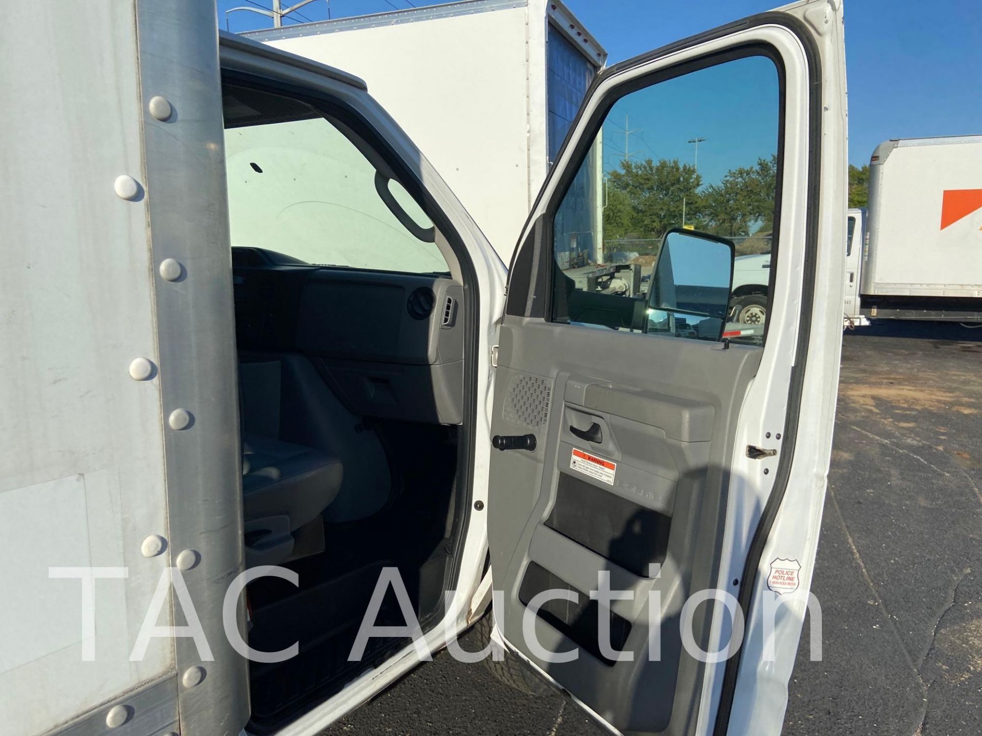 2014 Ford E-350 Box Truck - Image 24 of 54