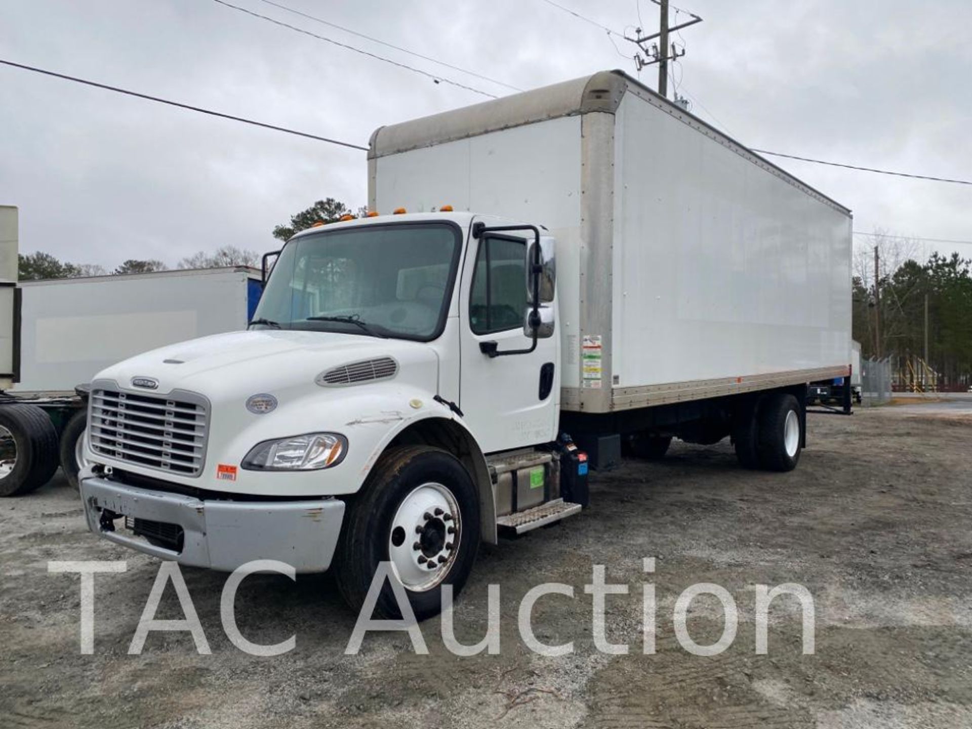 2017 Freightliner M2106 26ft Box Truck