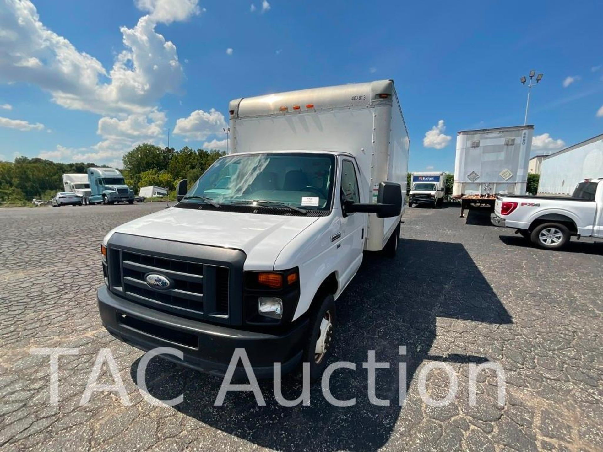 2014 Ford E-350 Cutaway Van