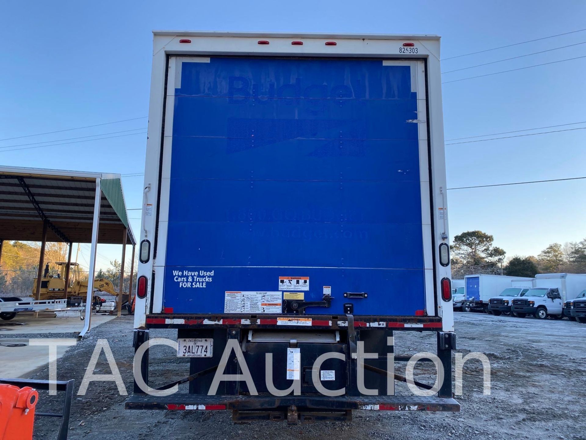 2018 International Durastar 4300 26ft Box Truck - Image 5 of 61