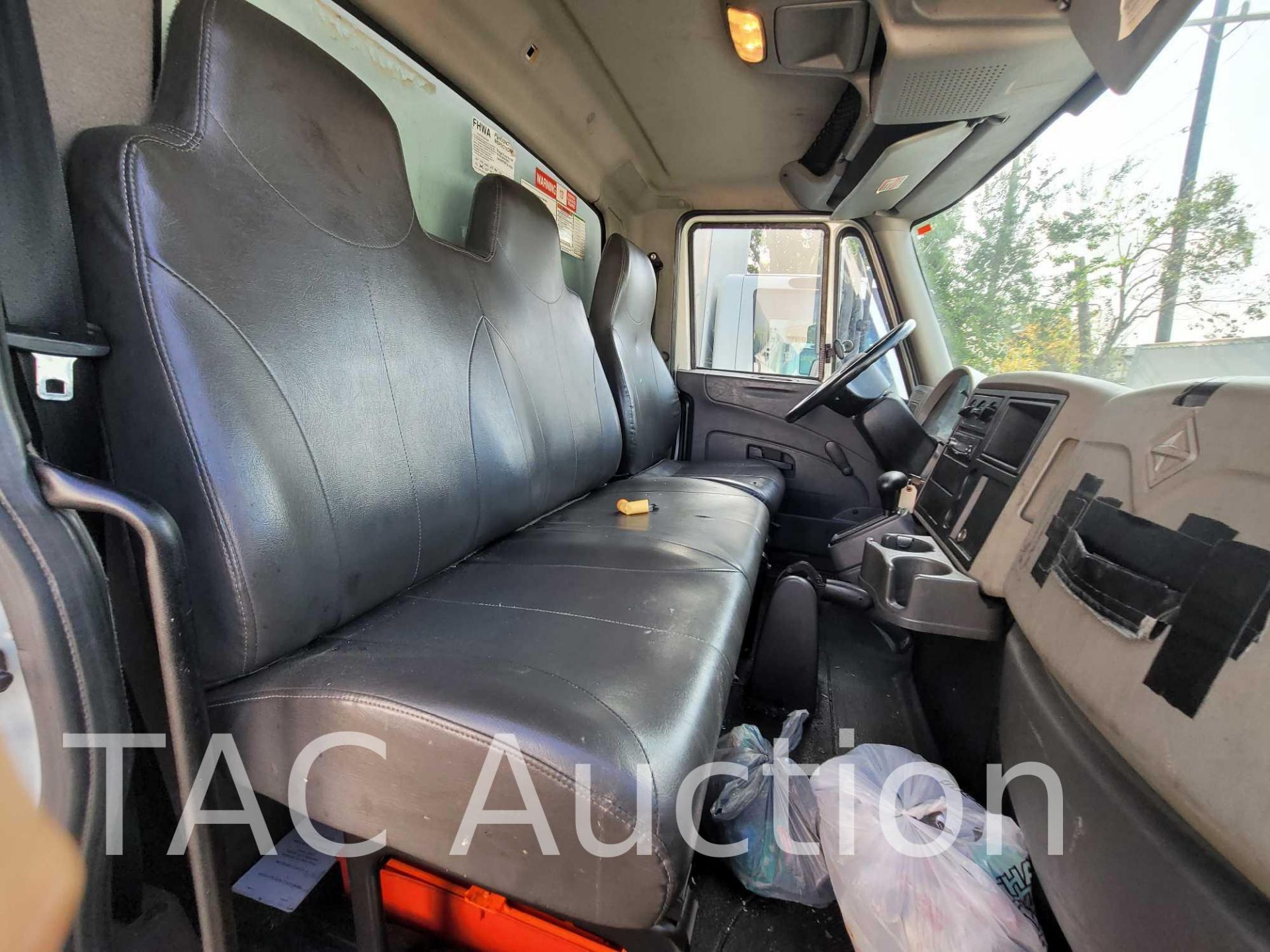 2015 International Durastar 4300 Box Truck - Image 15 of 46