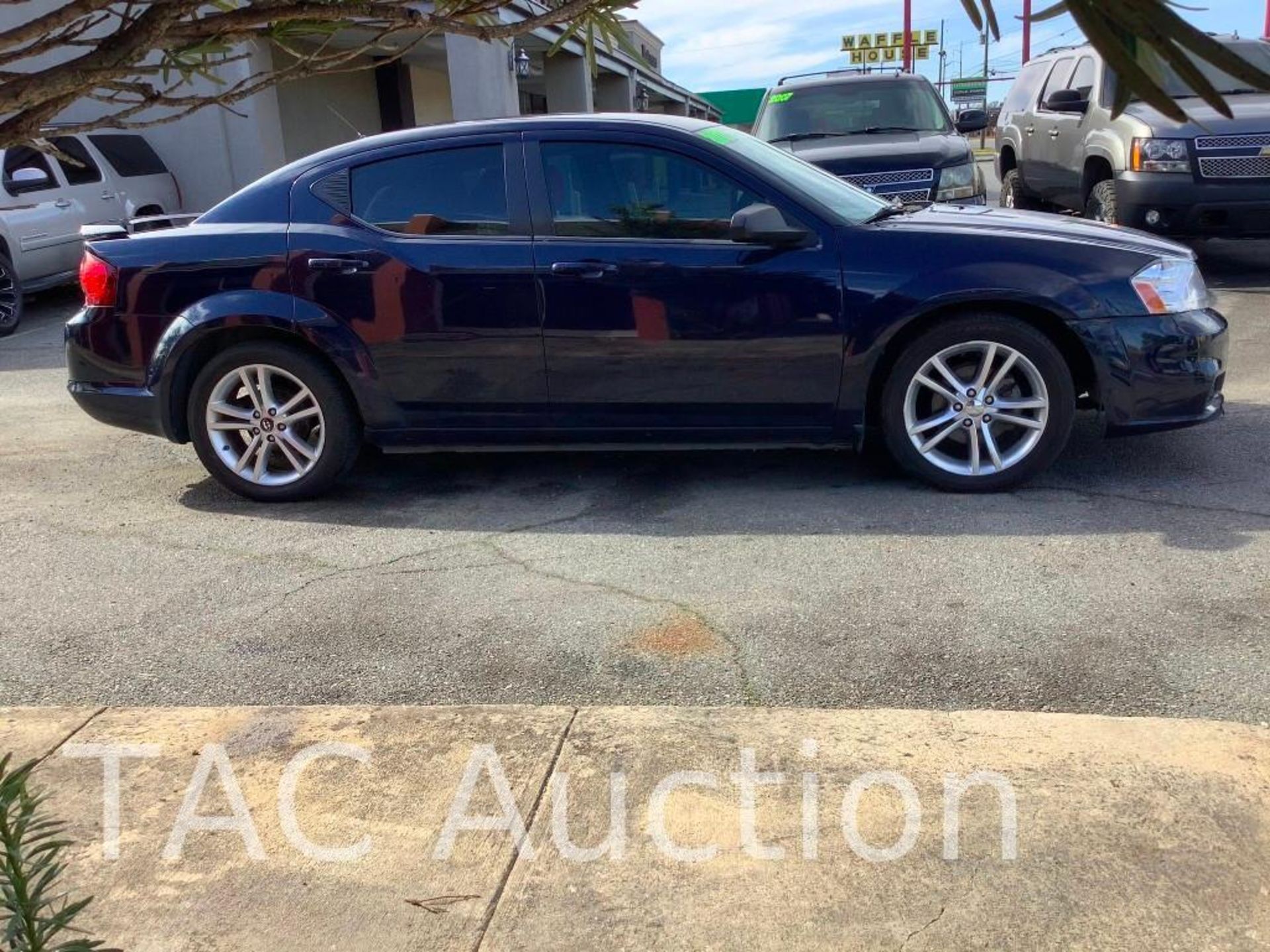 2013 Dodge Avenger SE - Image 5 of 55