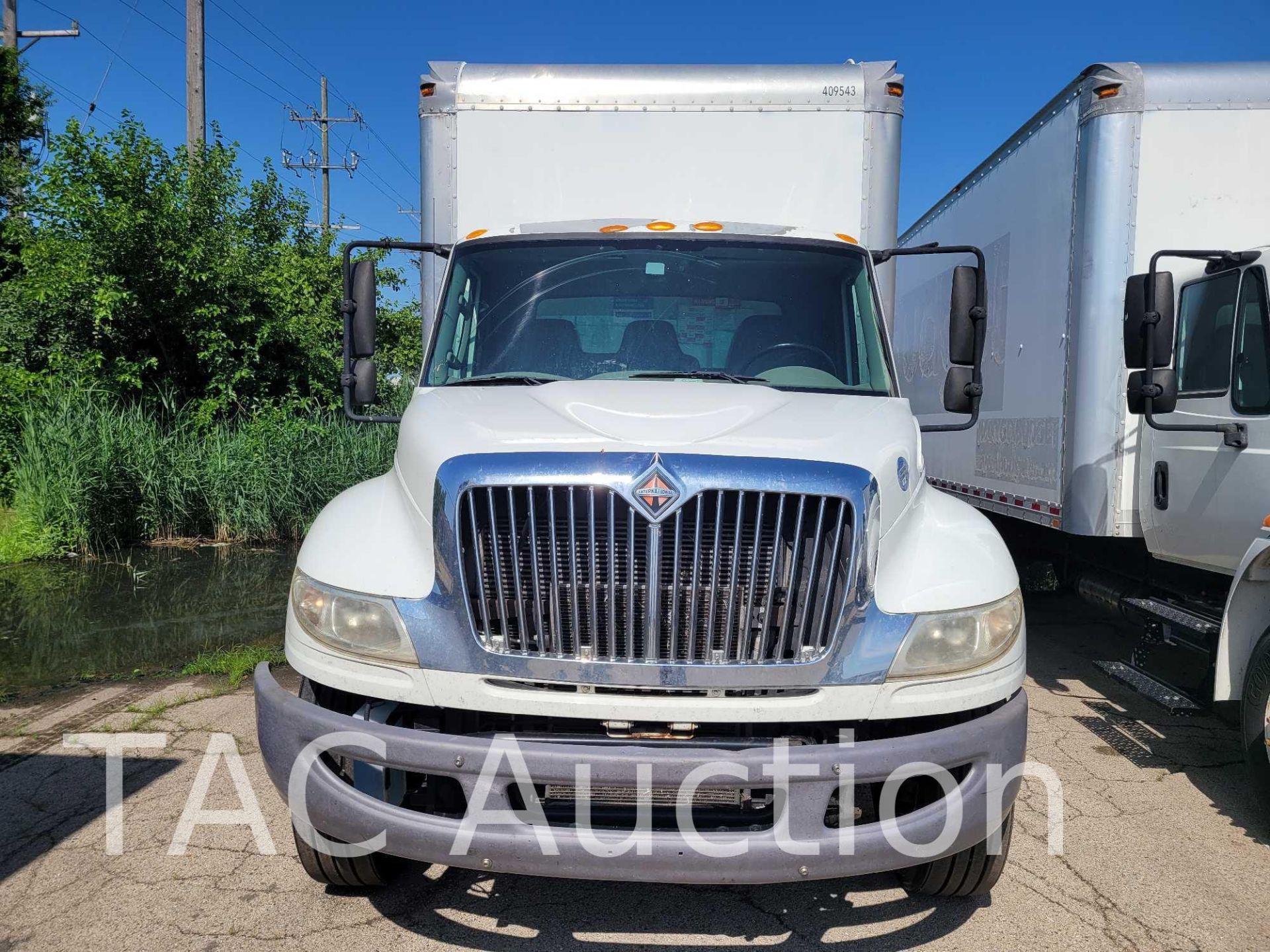 2015 International Durastar 4300 Box Truck - Image 2 of 43