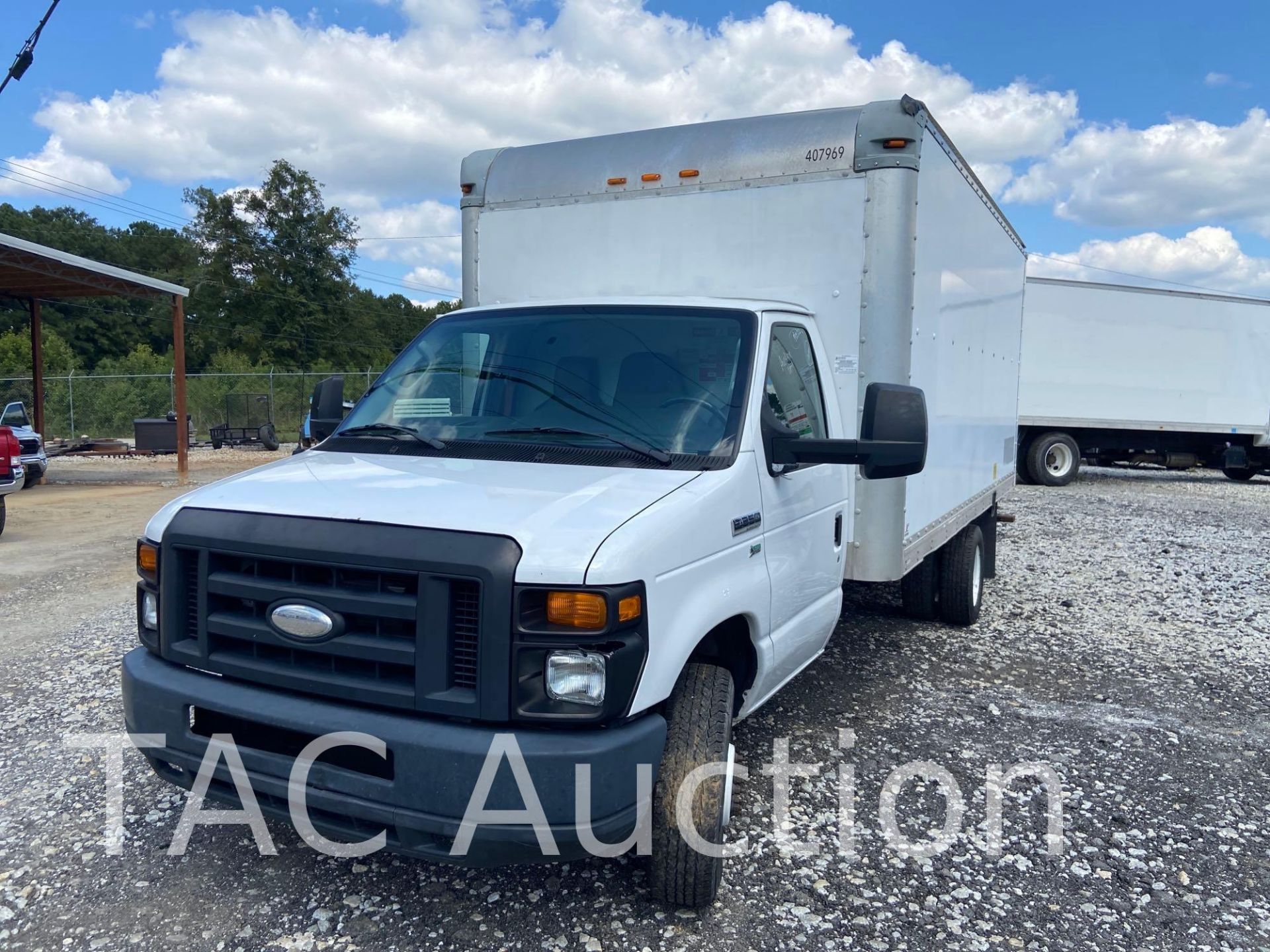 2014 Ford E-350 Cutaway Van - Image 3 of 57