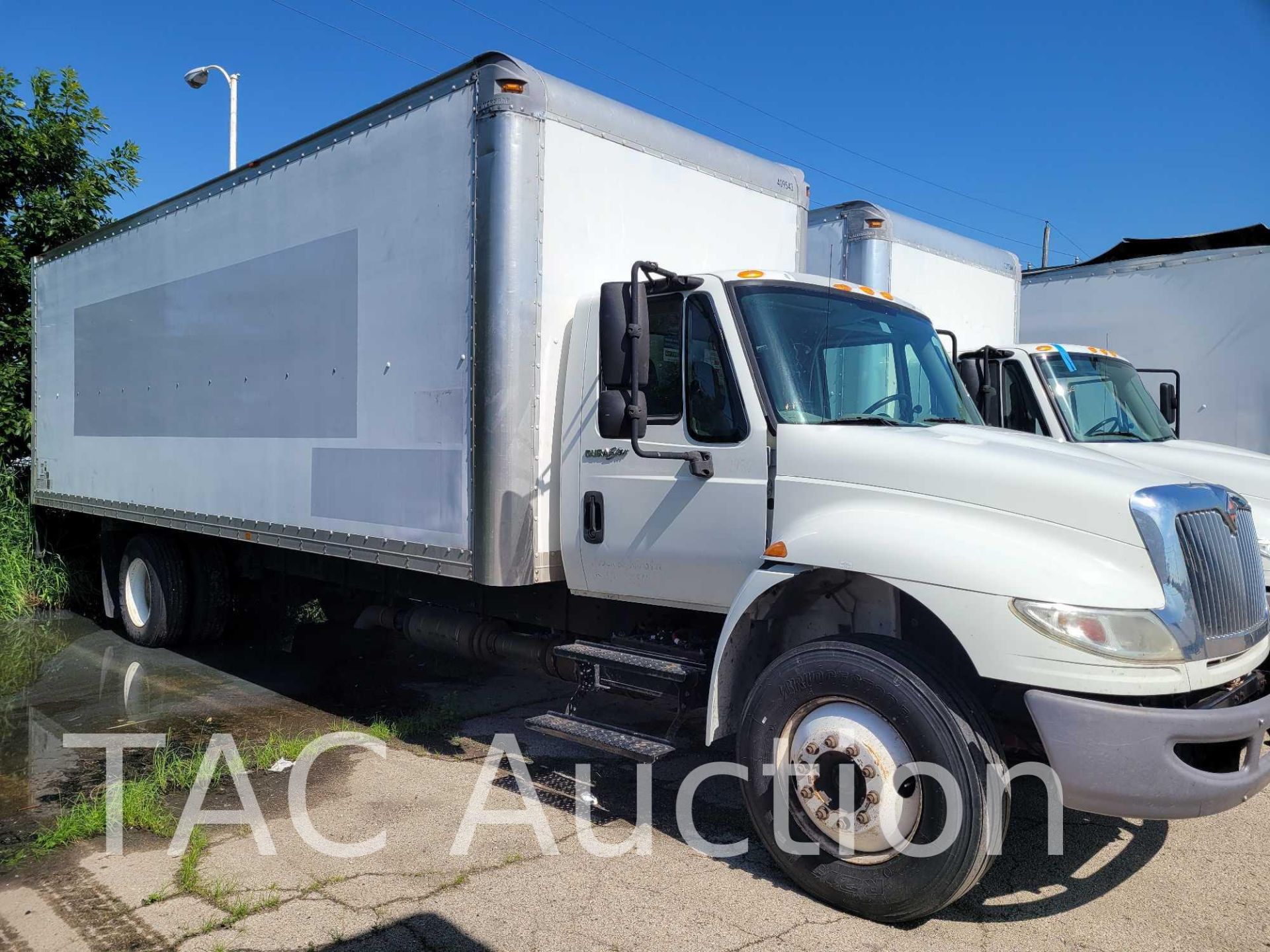 2015 International Durastar 4300 Box Truck