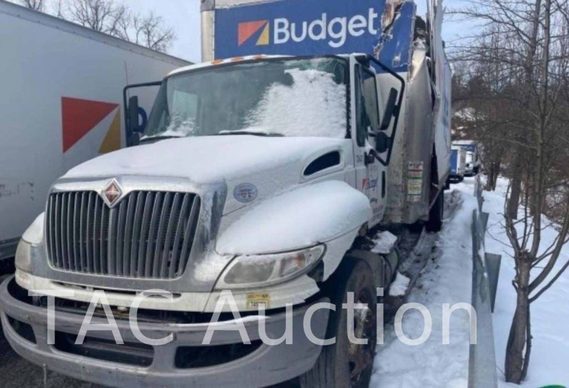 2017 International 4300 Box Truck - Image 3 of 36