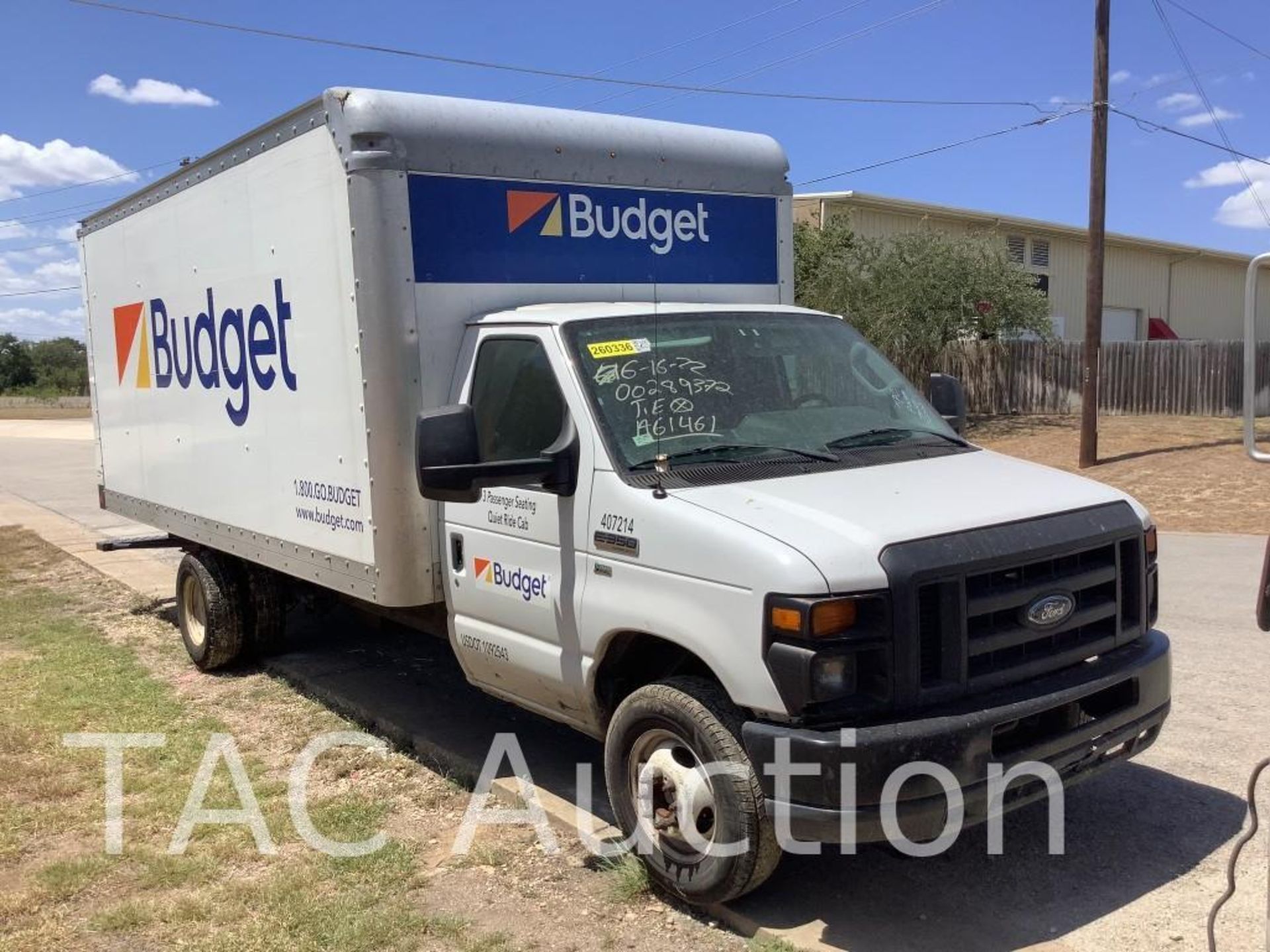 2014 Ford E-350 Cutaway Van - Image 2 of 39