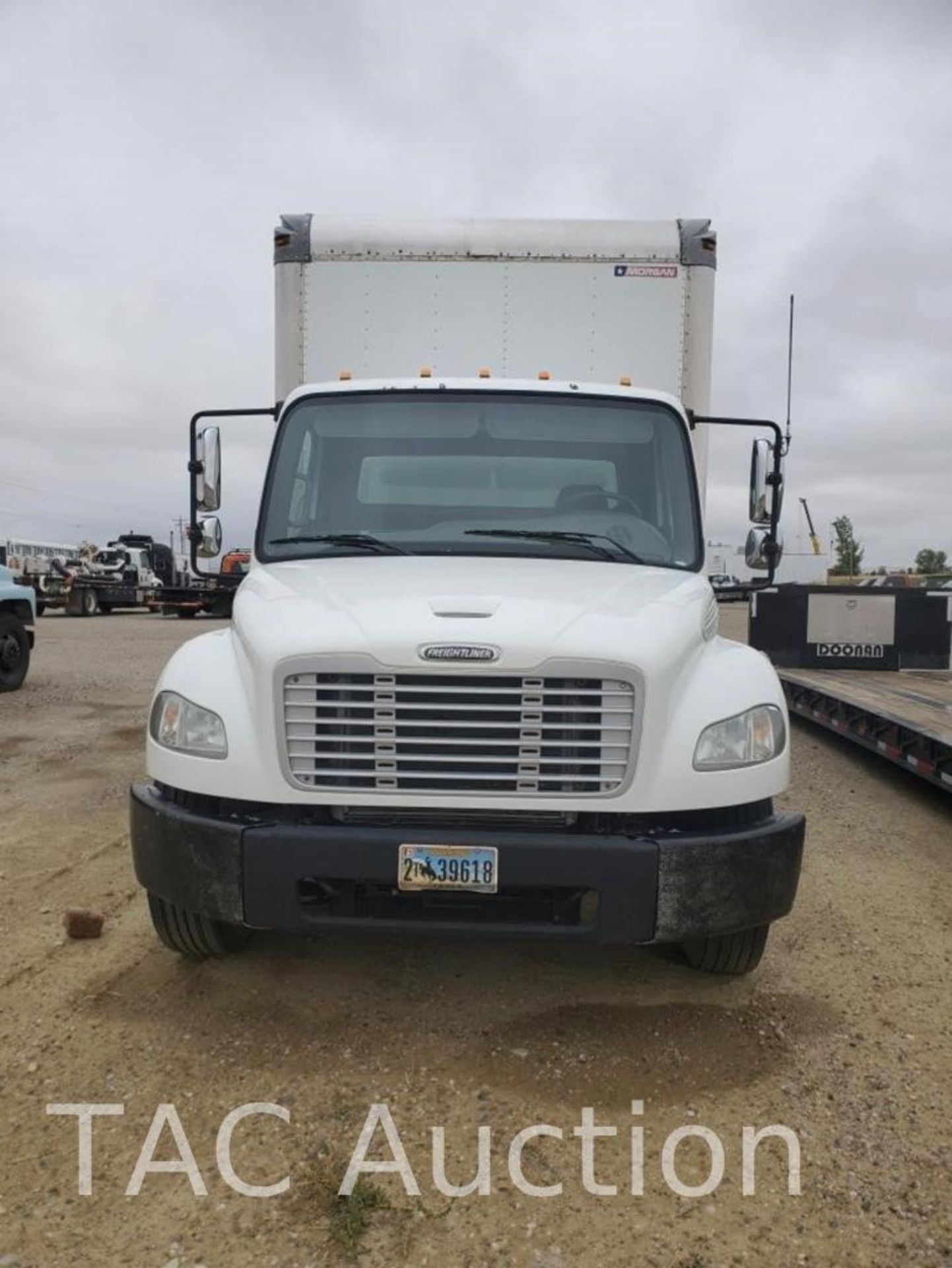 2012 Freightliner M2106 26ft Box Truck - Image 2 of 14