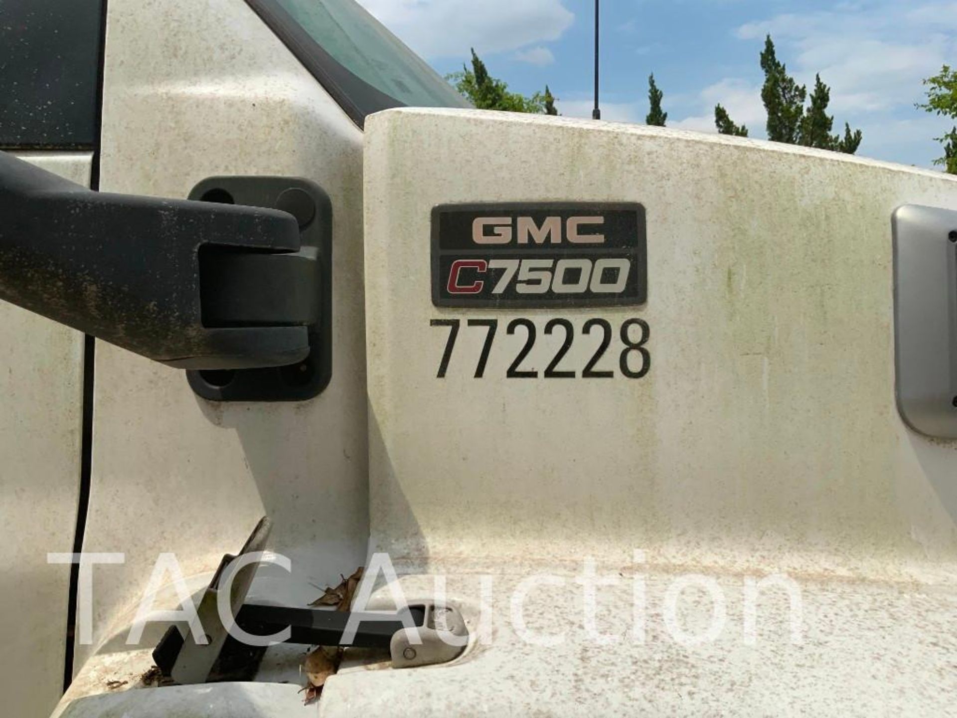 2007 GMC C7500 Box Truck - Image 46 of 48