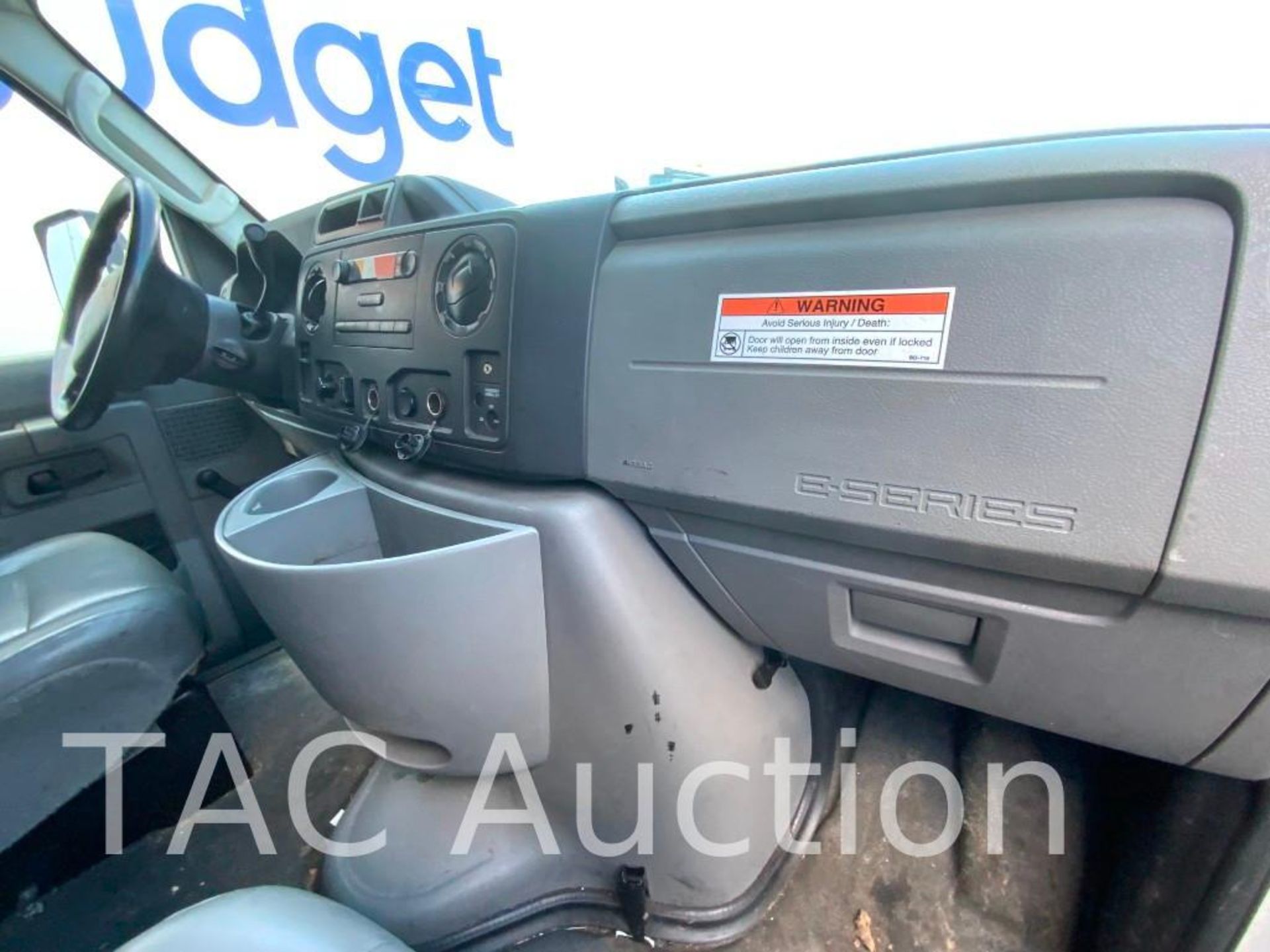 2014 Ford E-350 Cutaway Van - Image 28 of 53