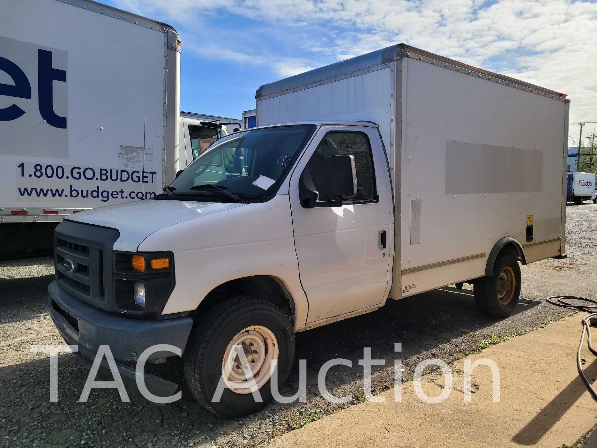 2014 Ford E-350 Box Truck