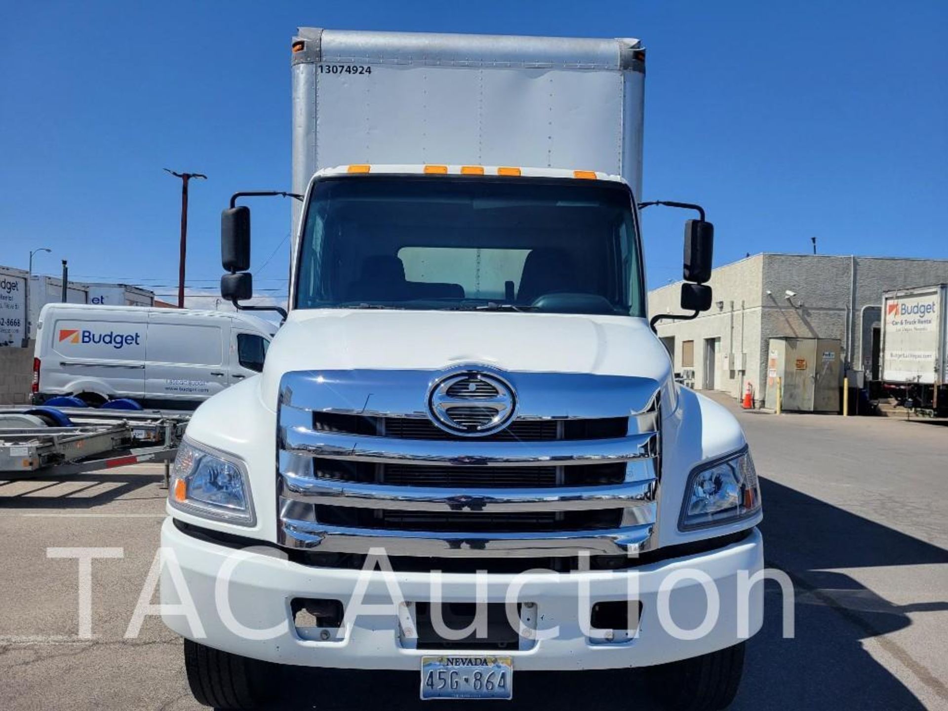 2016 Hino 268 26ft Box Truck - Image 2 of 32