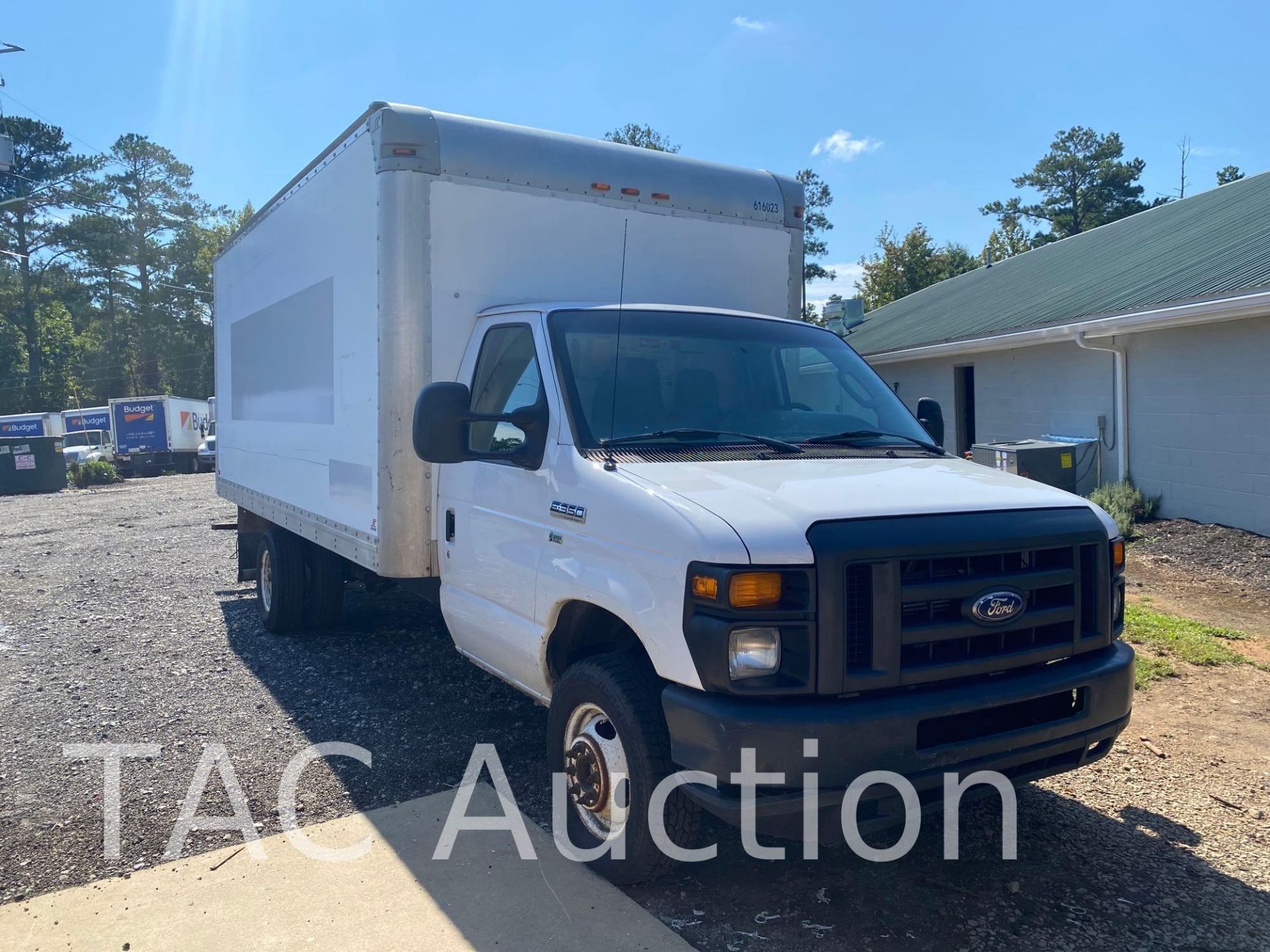 2016 Ford Econoline E-350 Box Truck - Image 3 of 54