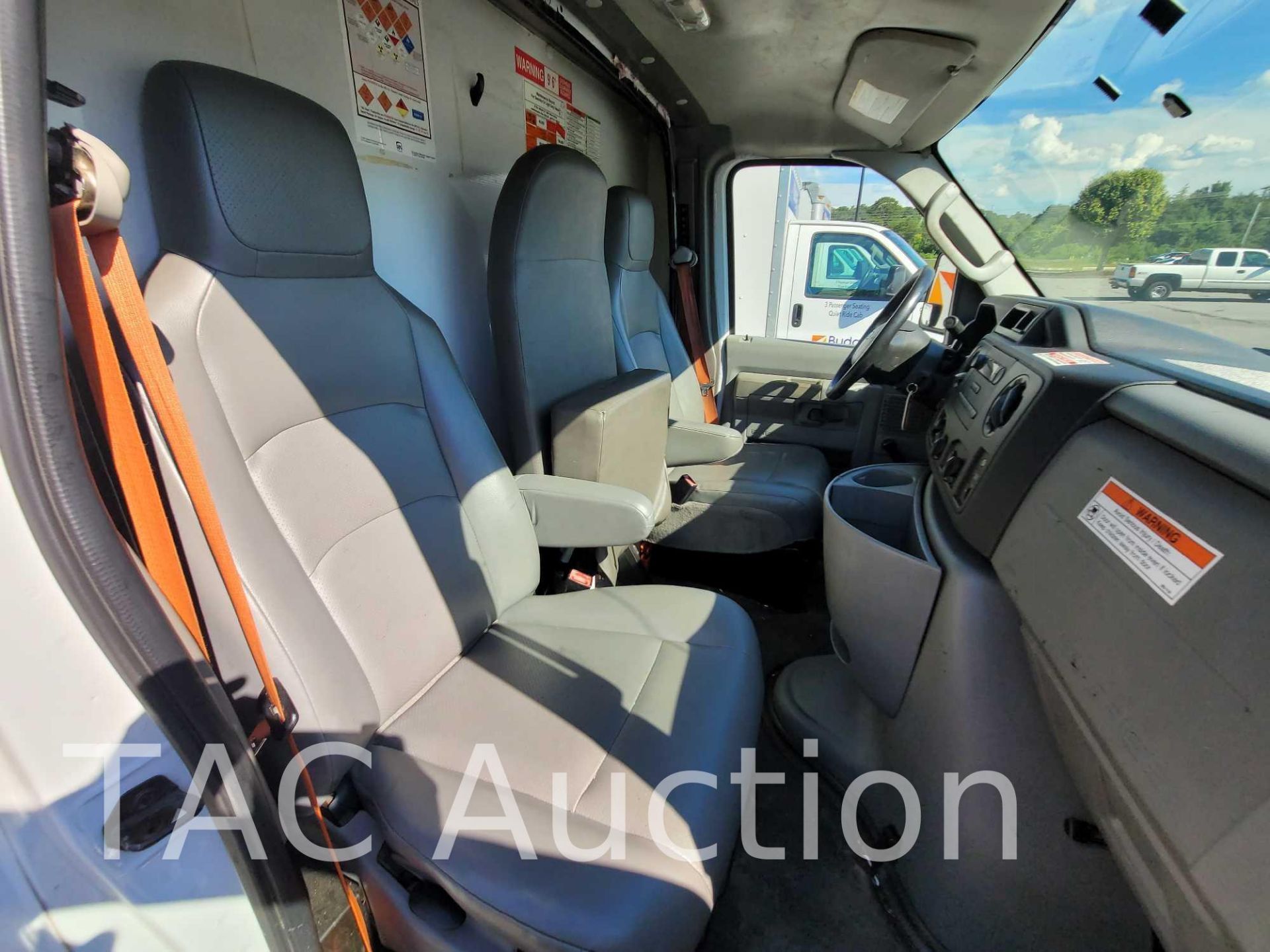 2014 Ford E-350 12ft Box Truck - Image 16 of 45