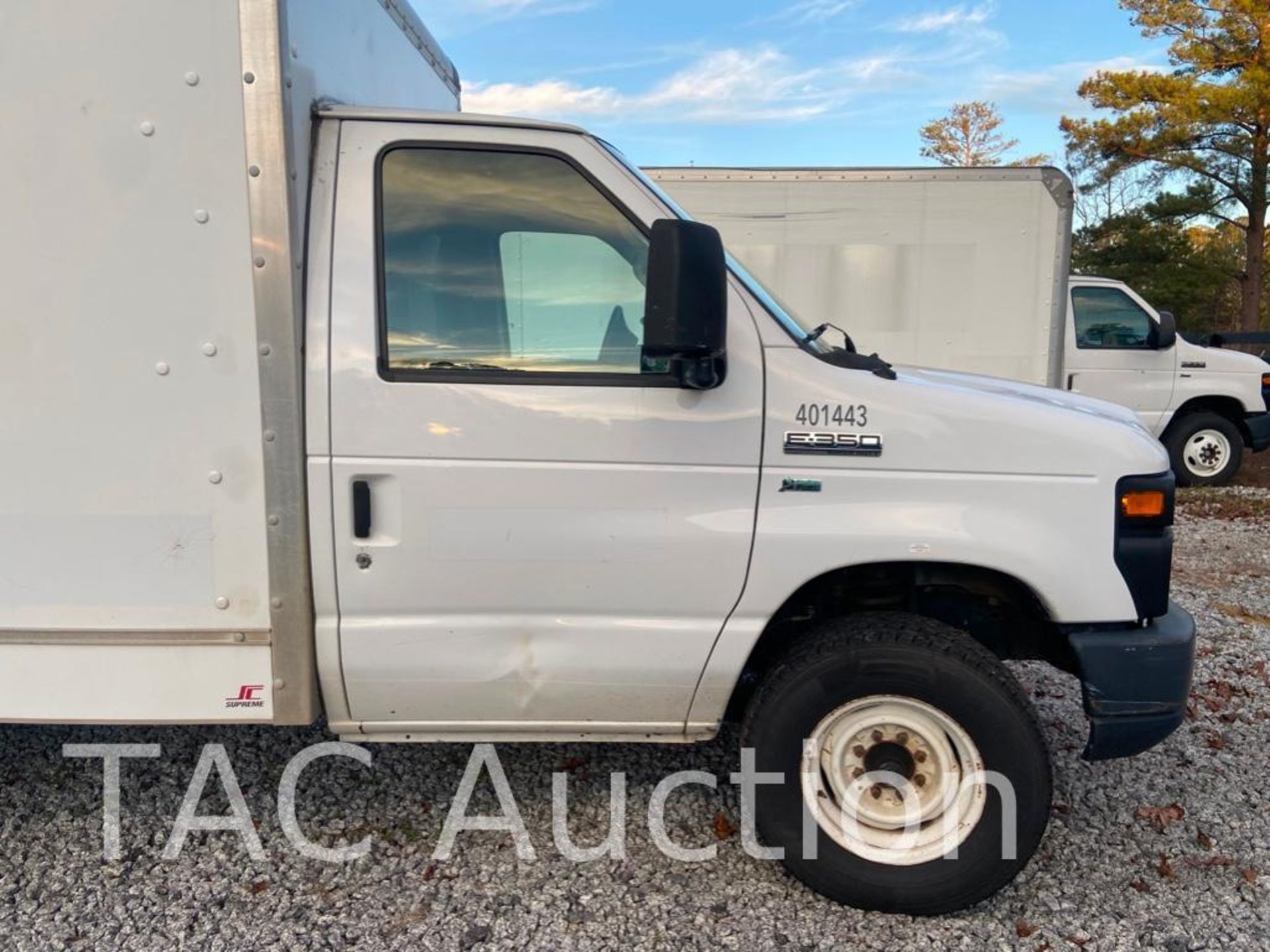 2014 Ford E-350 12ft Box Truck - Image 8 of 63