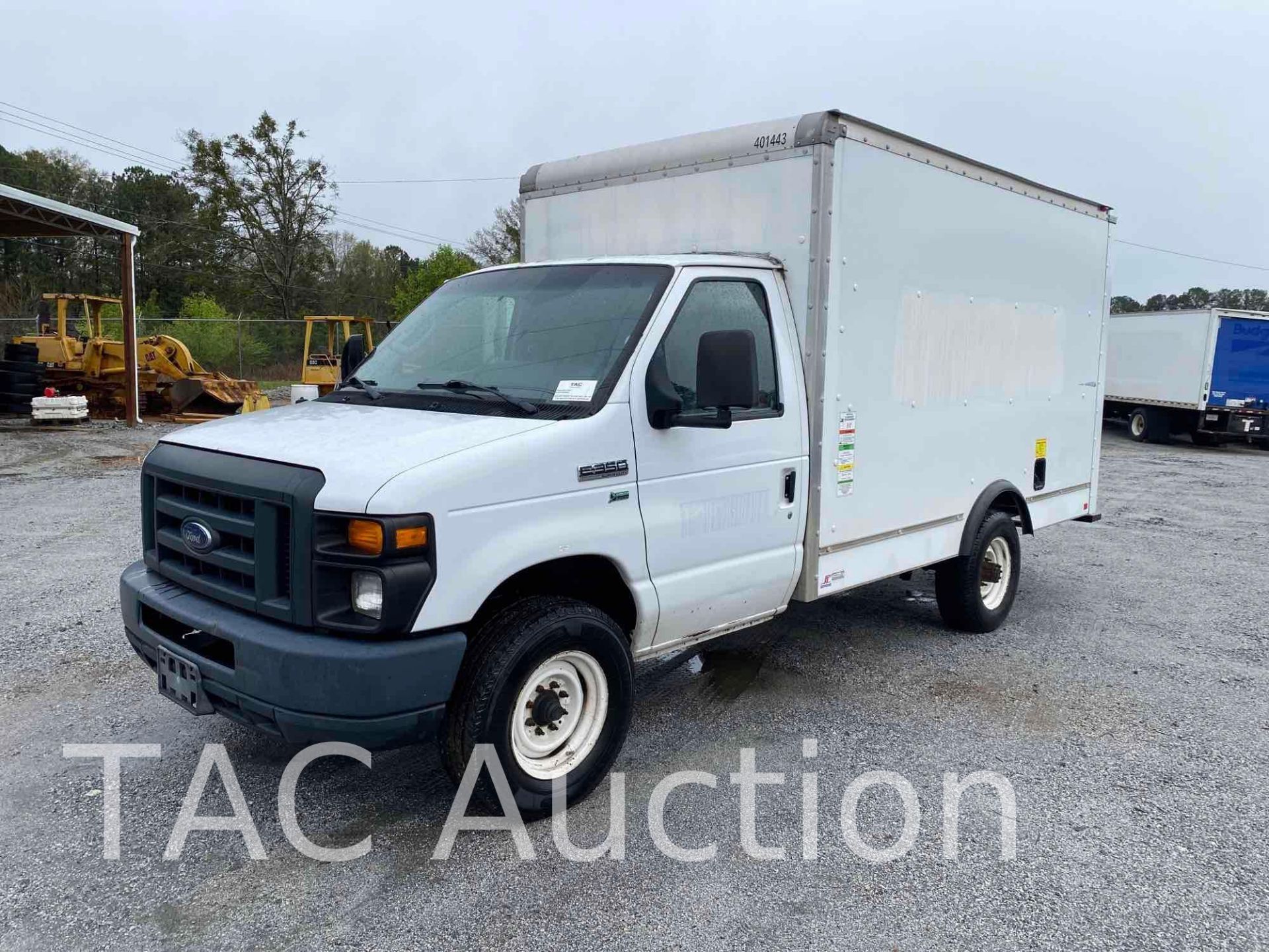 2014 Ford E-350 12ft Box Truck