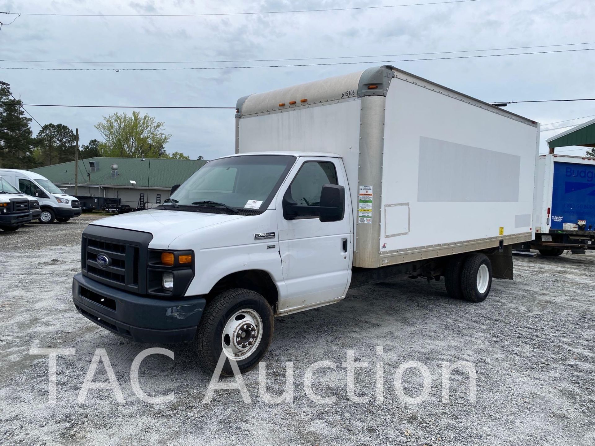 2016 Ford Econoline E-350 16ft Box Truck