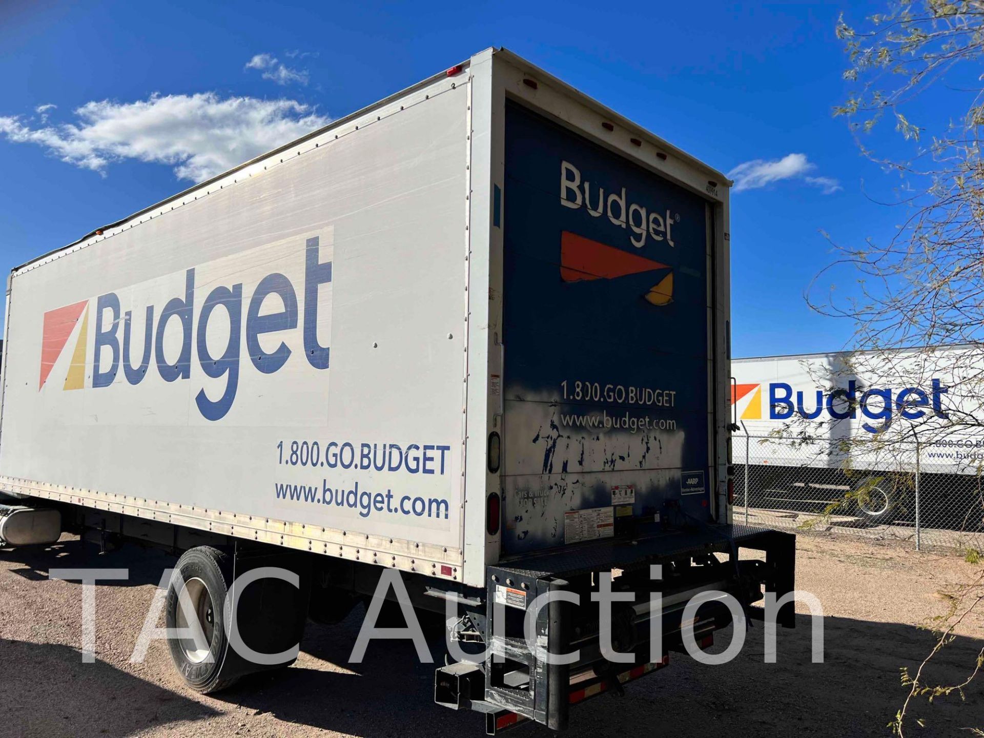 2015 International Durastar 4300 26ft Box Truck - Image 4 of 26