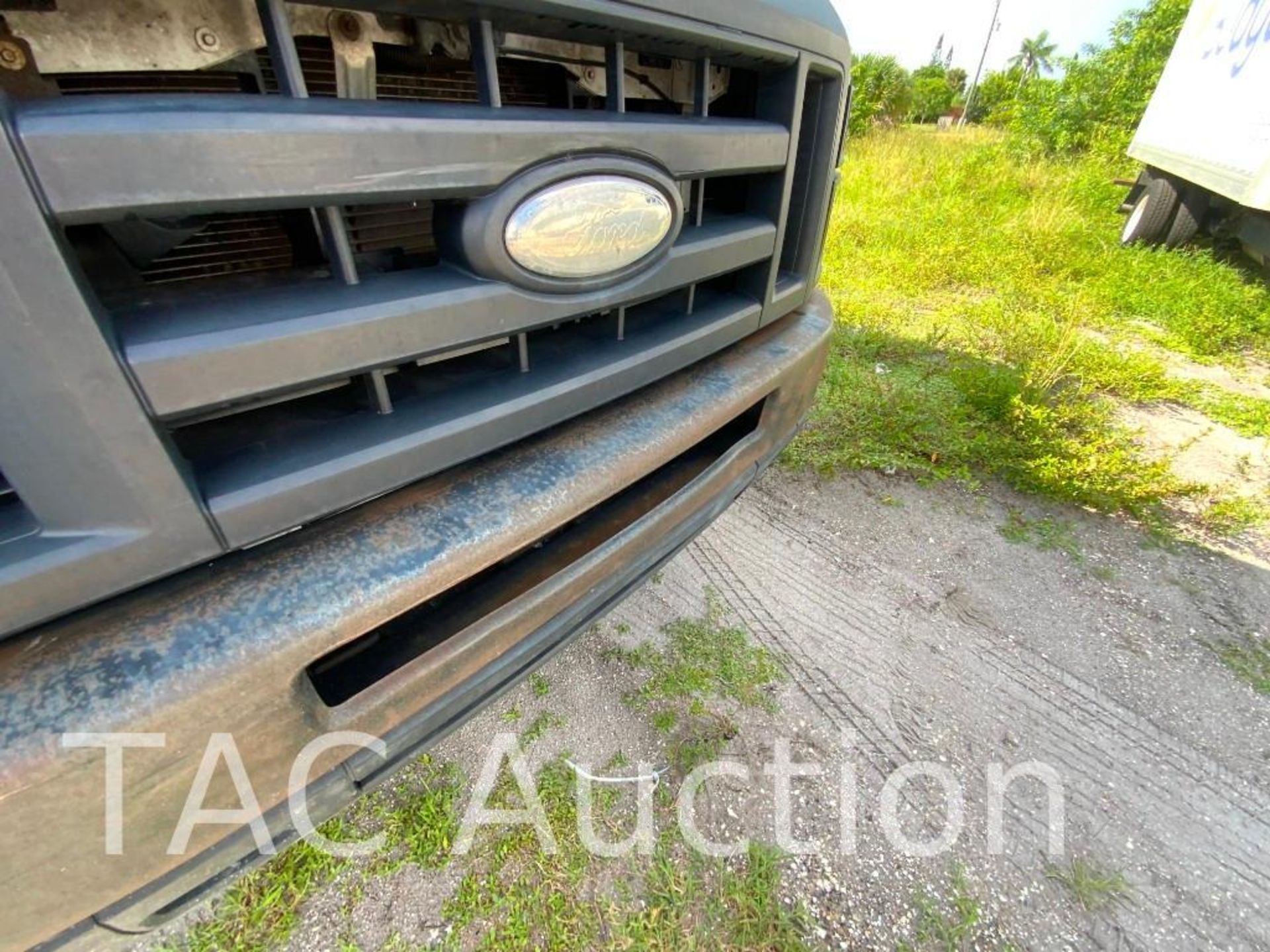 2014 Ford E-350 Cutaway Van - Image 56 of 61