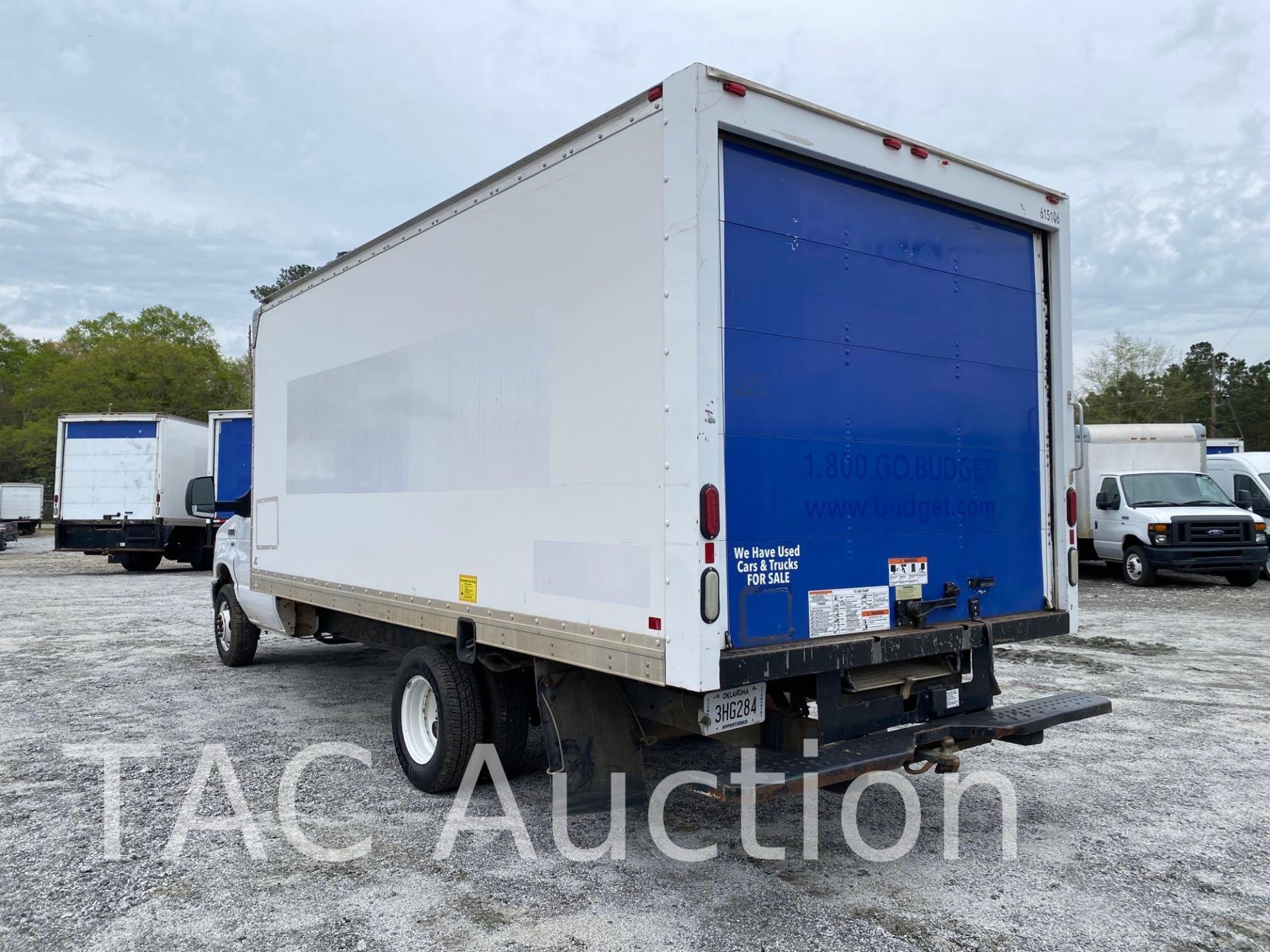 2016 Ford Econoline E-350 16ft Box Truck - Image 6 of 45