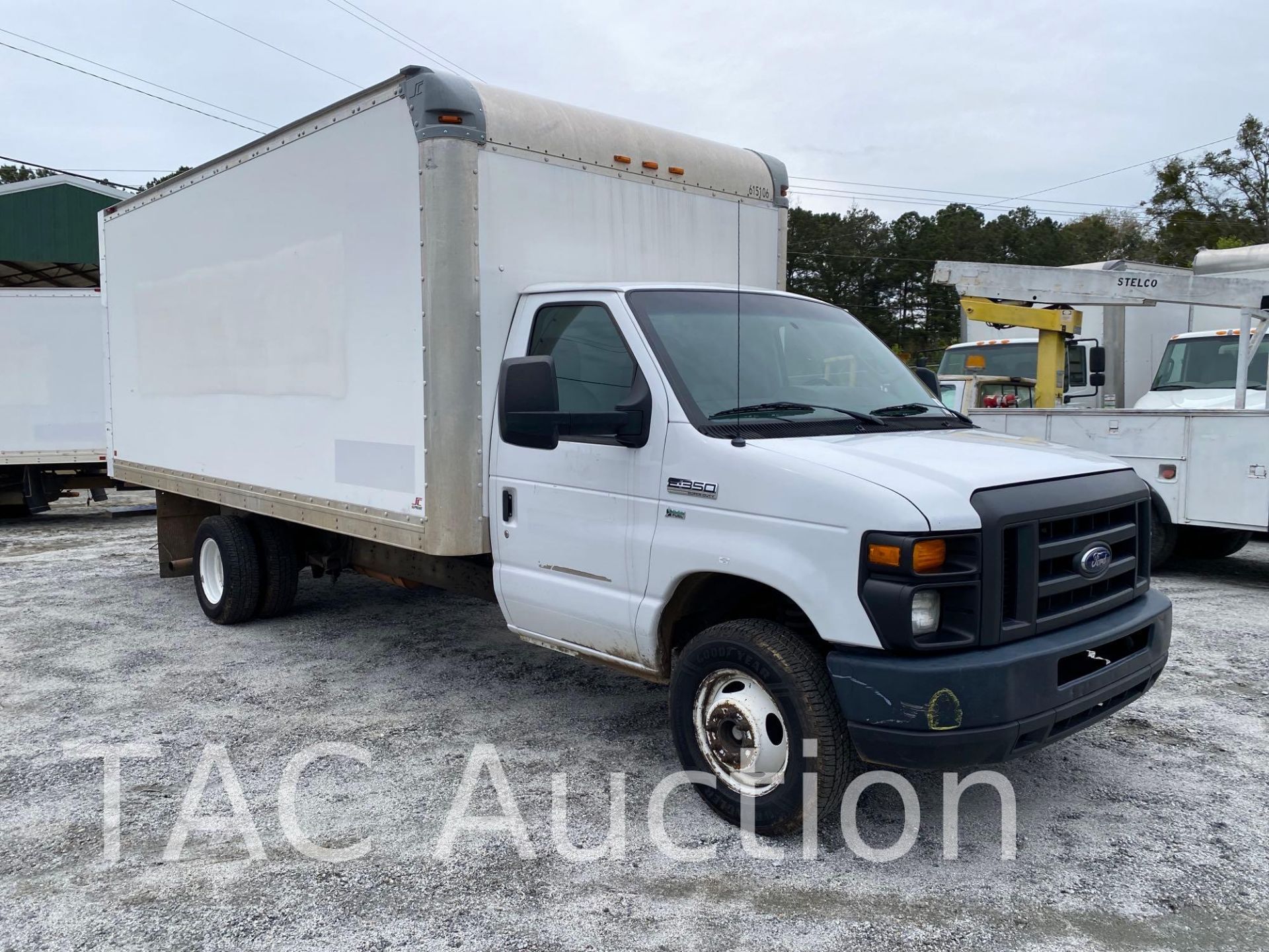 2016 Ford Econoline E-350 16ft Box Truck - Image 3 of 45