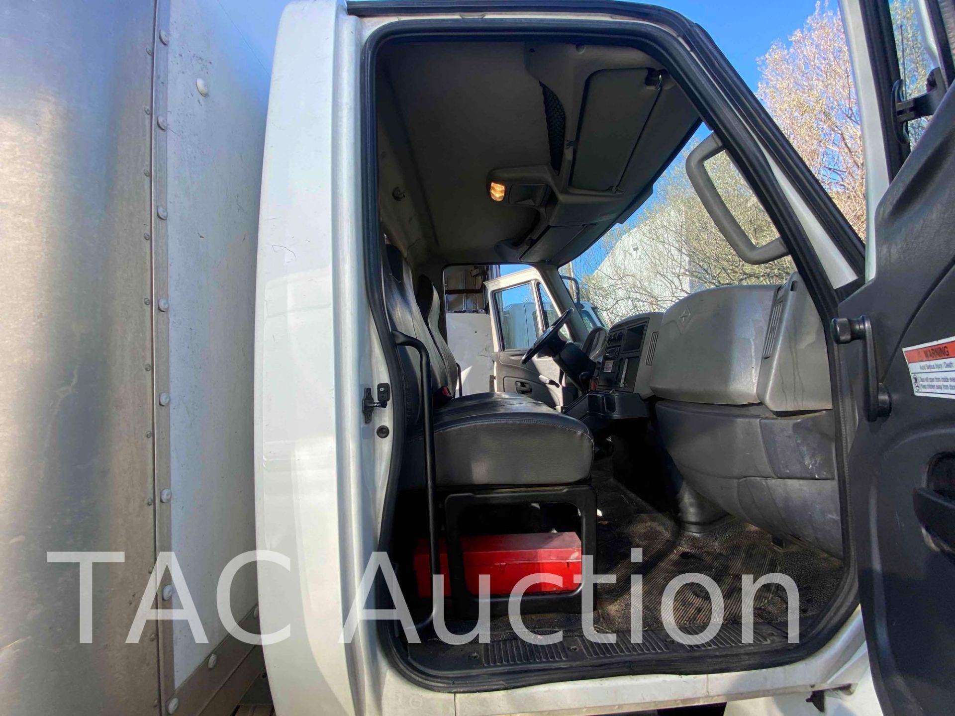 2015 International Durastar 4300 Box Truck - Image 31 of 58