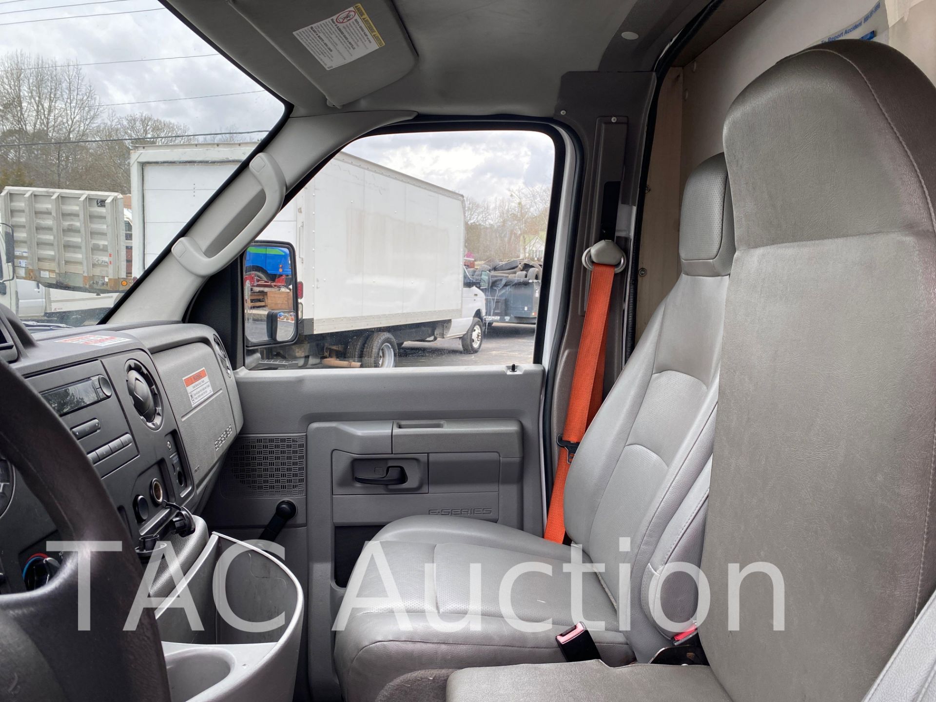 2015 Ford Econoline E-350 12ft Box Truck - Image 9 of 49