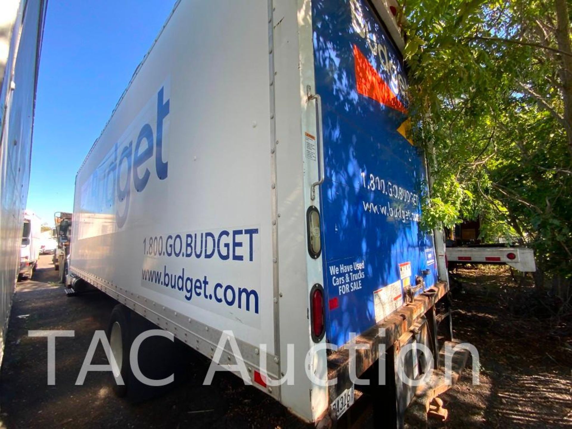 2015 International Durastar 4300 Box Truck - Image 6 of 55