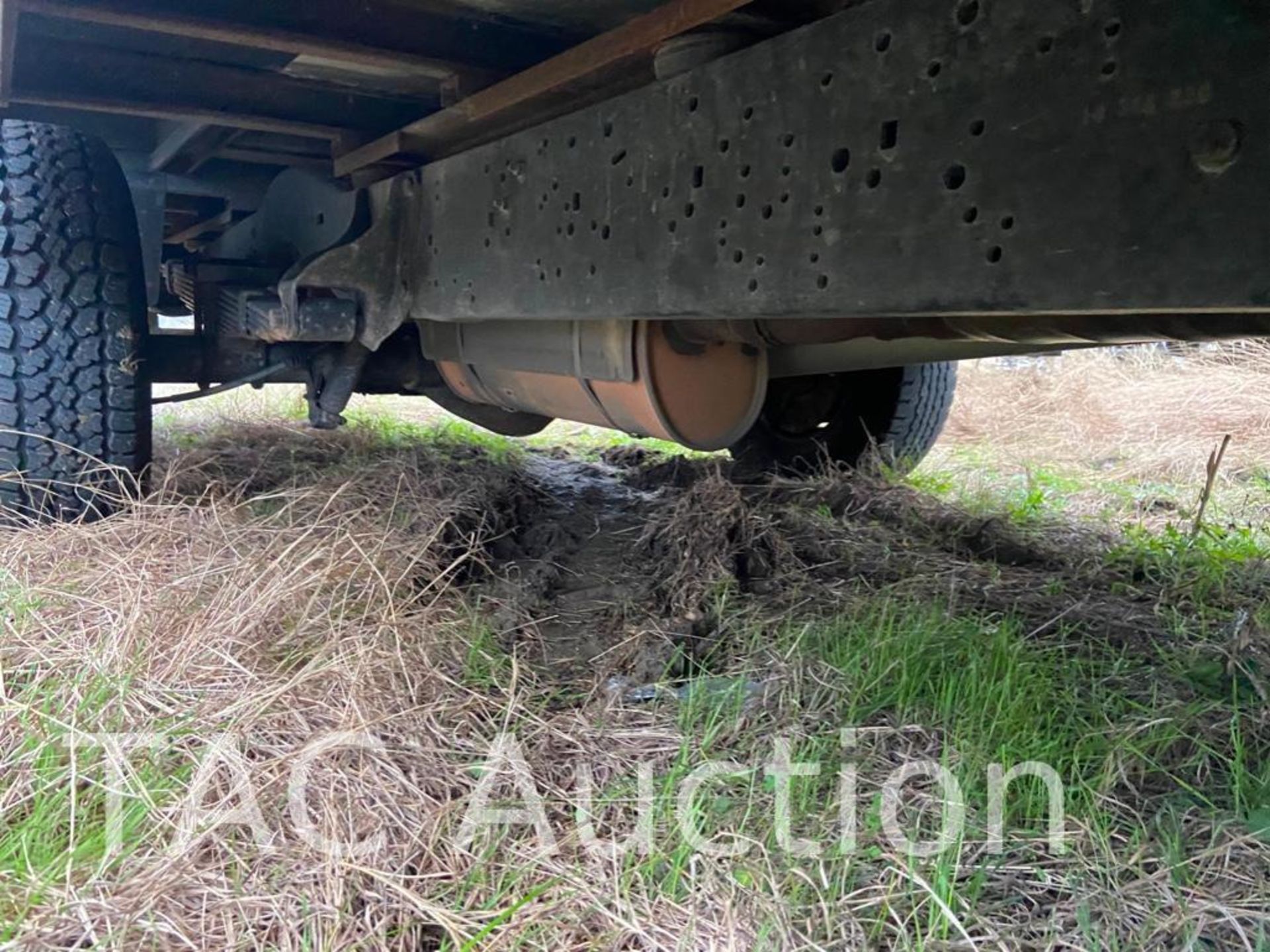 2015 Ford E-350 12ft Box Truck - Image 54 of 73