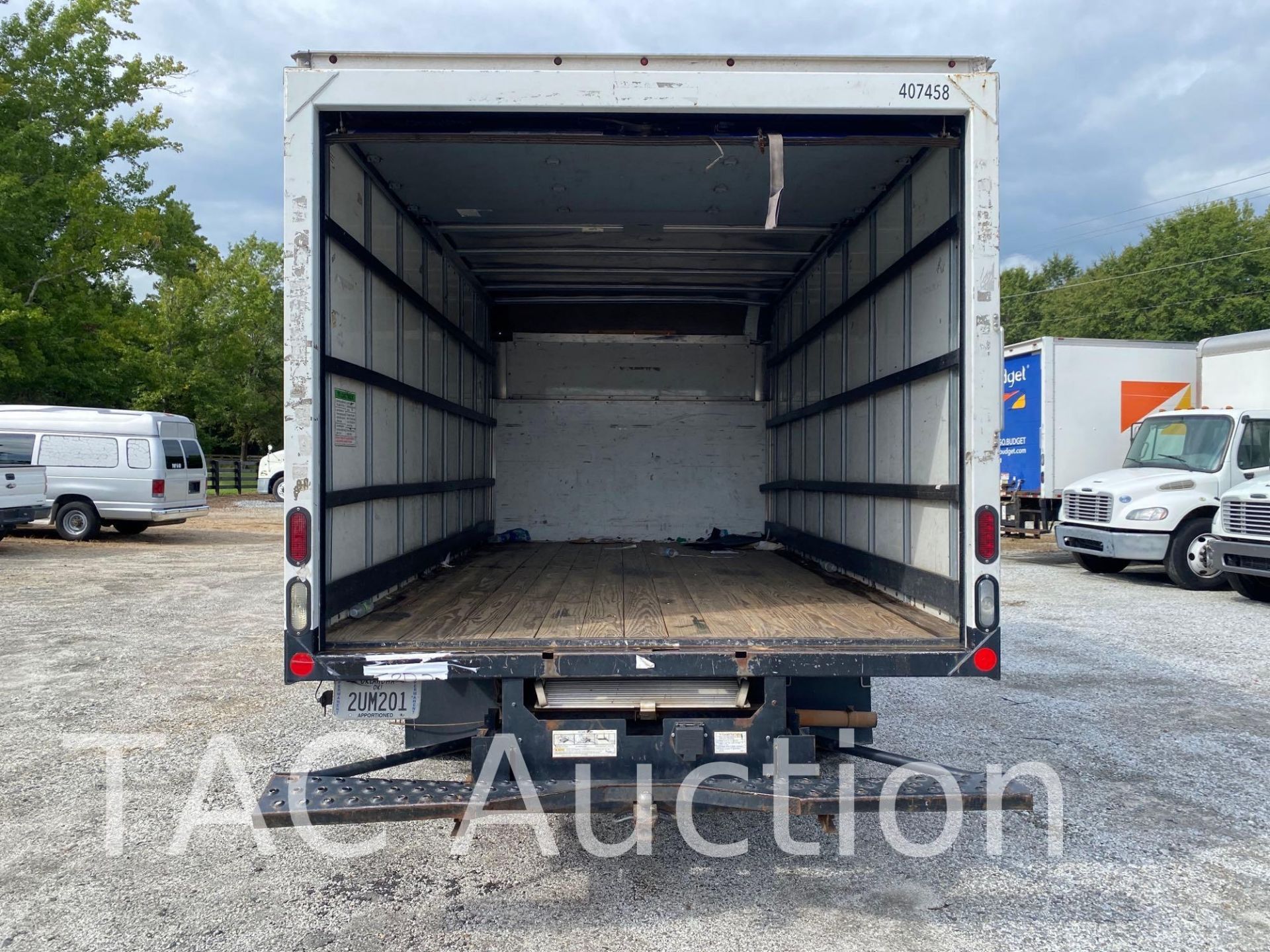 2014 Ford Econoline E-350 16ft Box Truck - Image 25 of 53