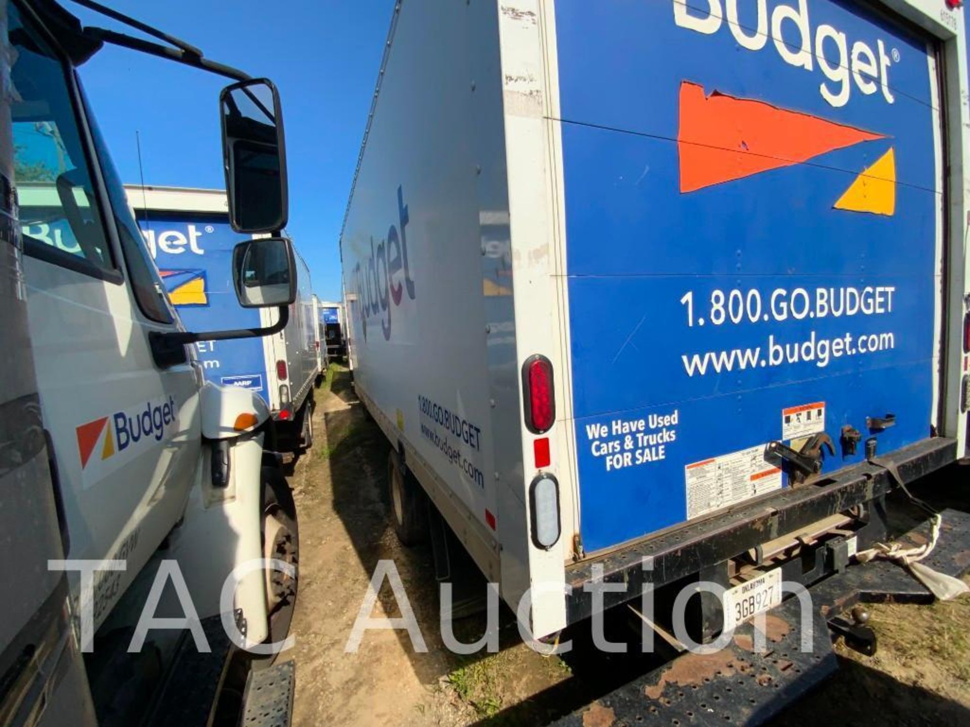 2016 Ford E-350 16ft Box Truck - Image 22 of 102