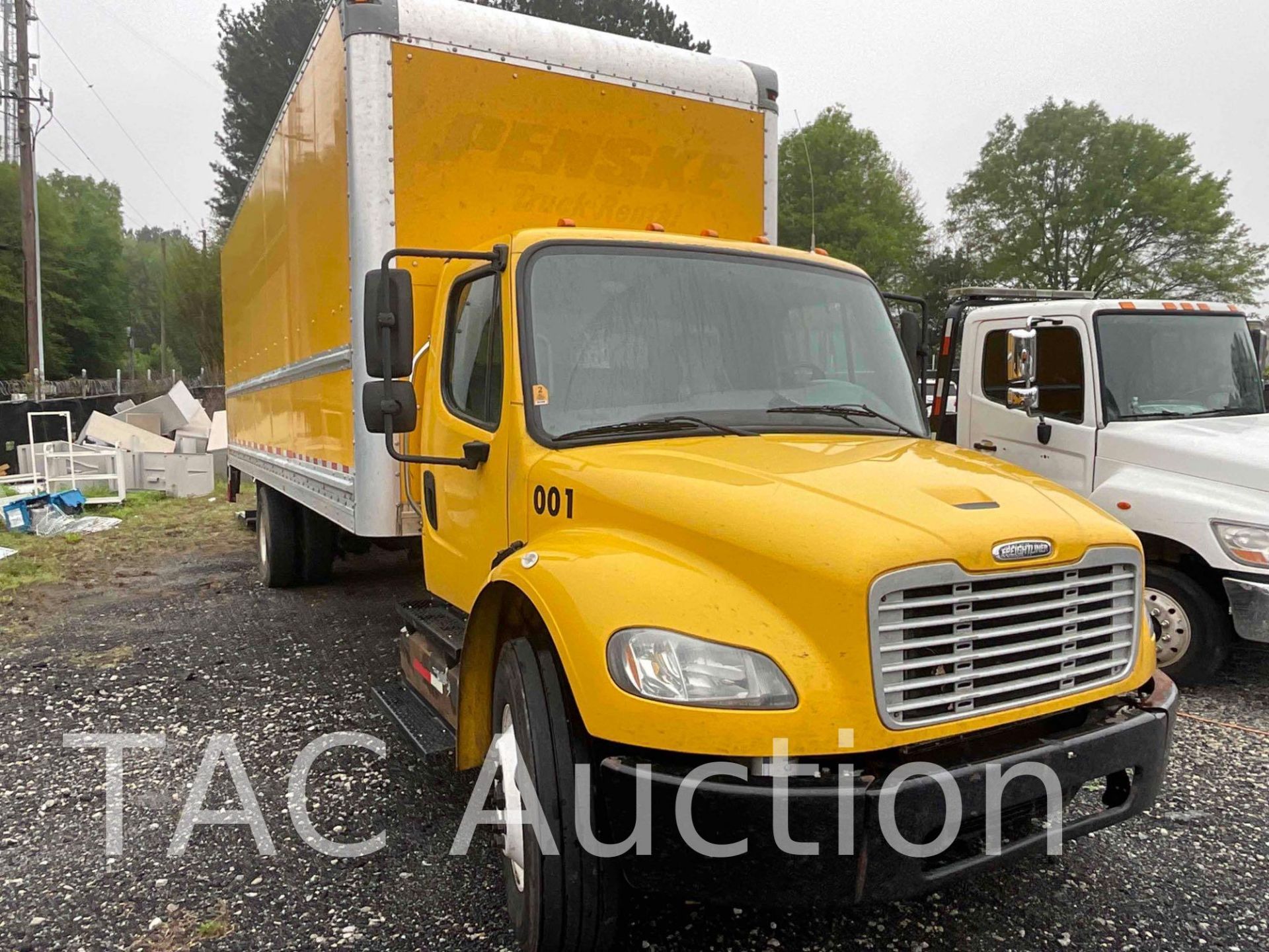 2014 Freightliner M2 26ft Box Truck - Image 3 of 52