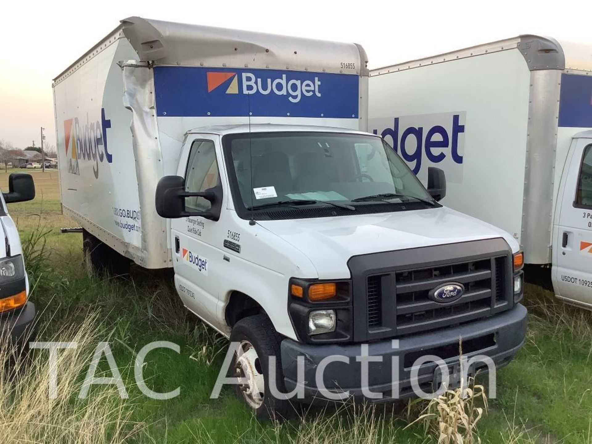 2015 Ford E-350 16ft Box Truck - Image 3 of 55