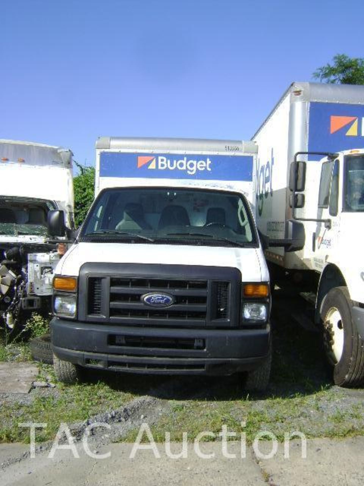 2015 Ford E-350 Cutaway Van