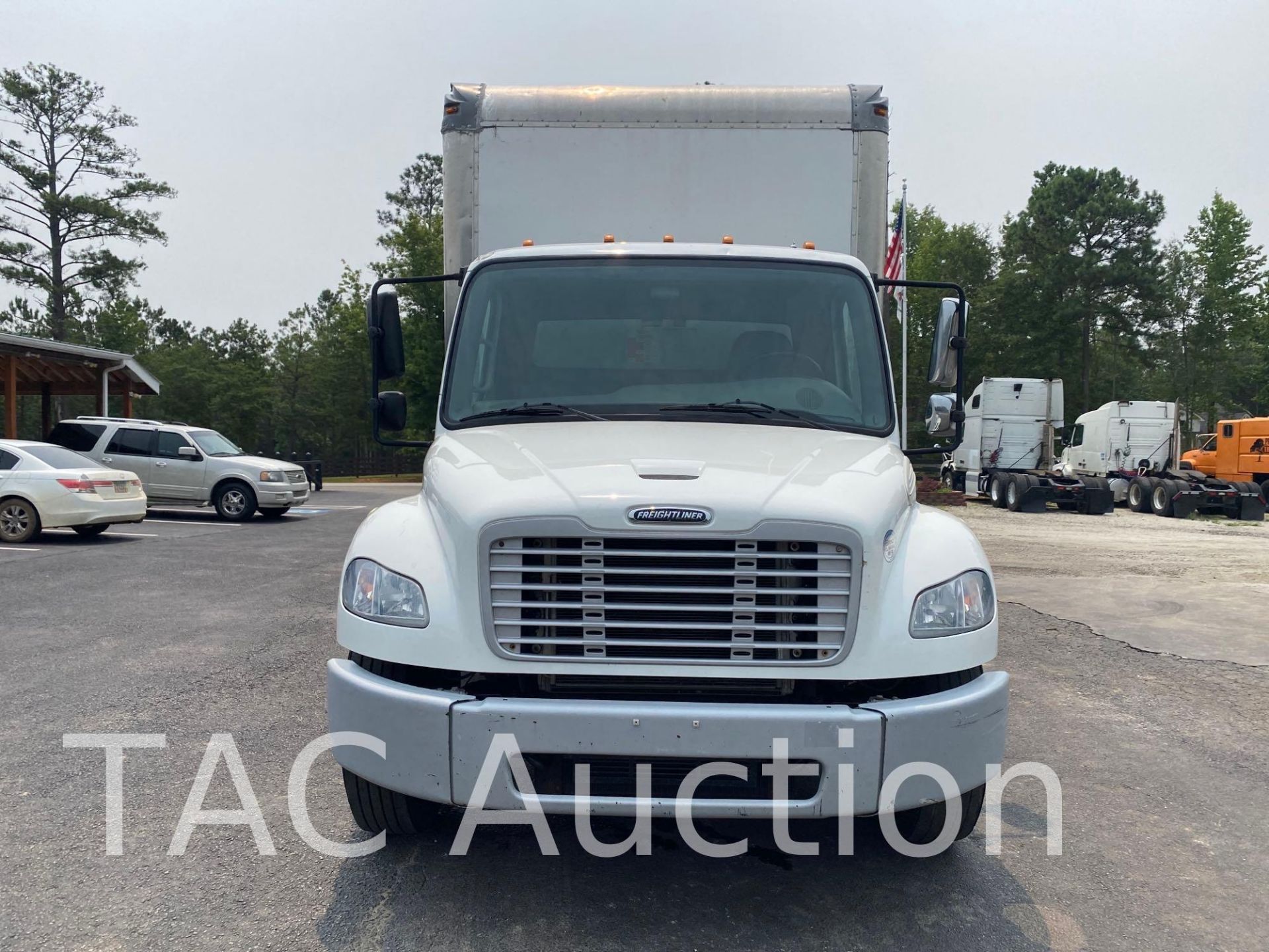 2016 Freightliner M2106 26ft Box Truck - Image 2 of 66