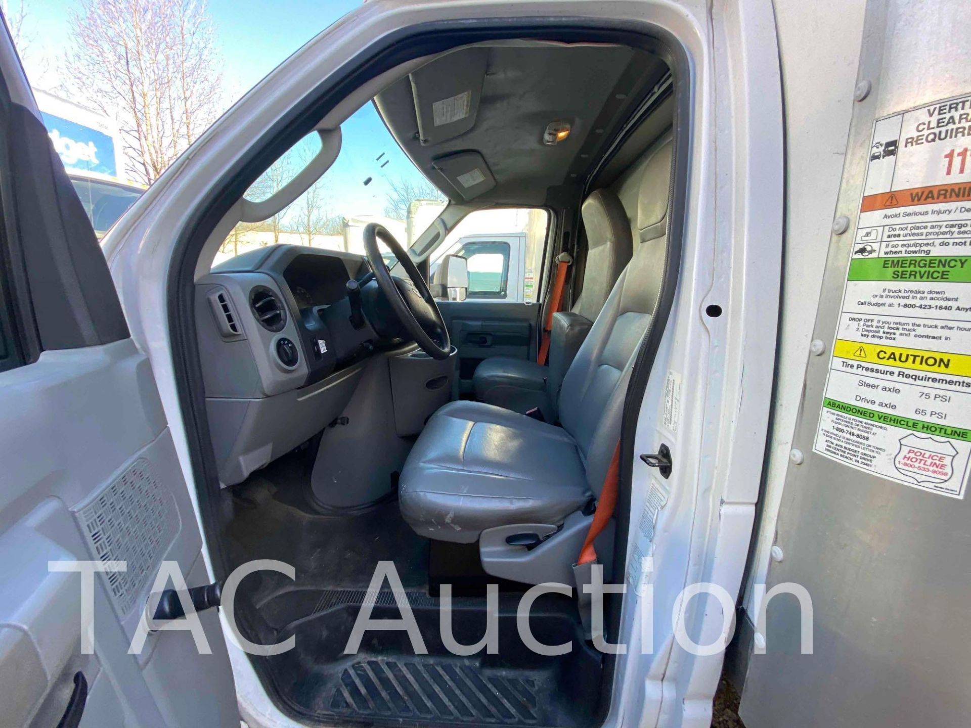 2015 Ford E-350 16ft Box Truck - Image 21 of 50