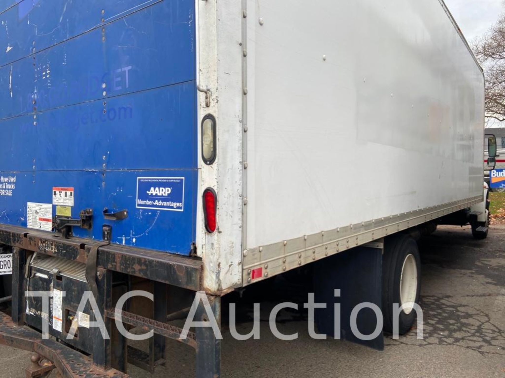2015 International Durastar 4300 26ft Box Truck - Image 38 of 98
