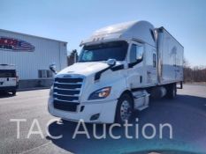 2020 Freightliner Cascadia 126 Expediter Truck