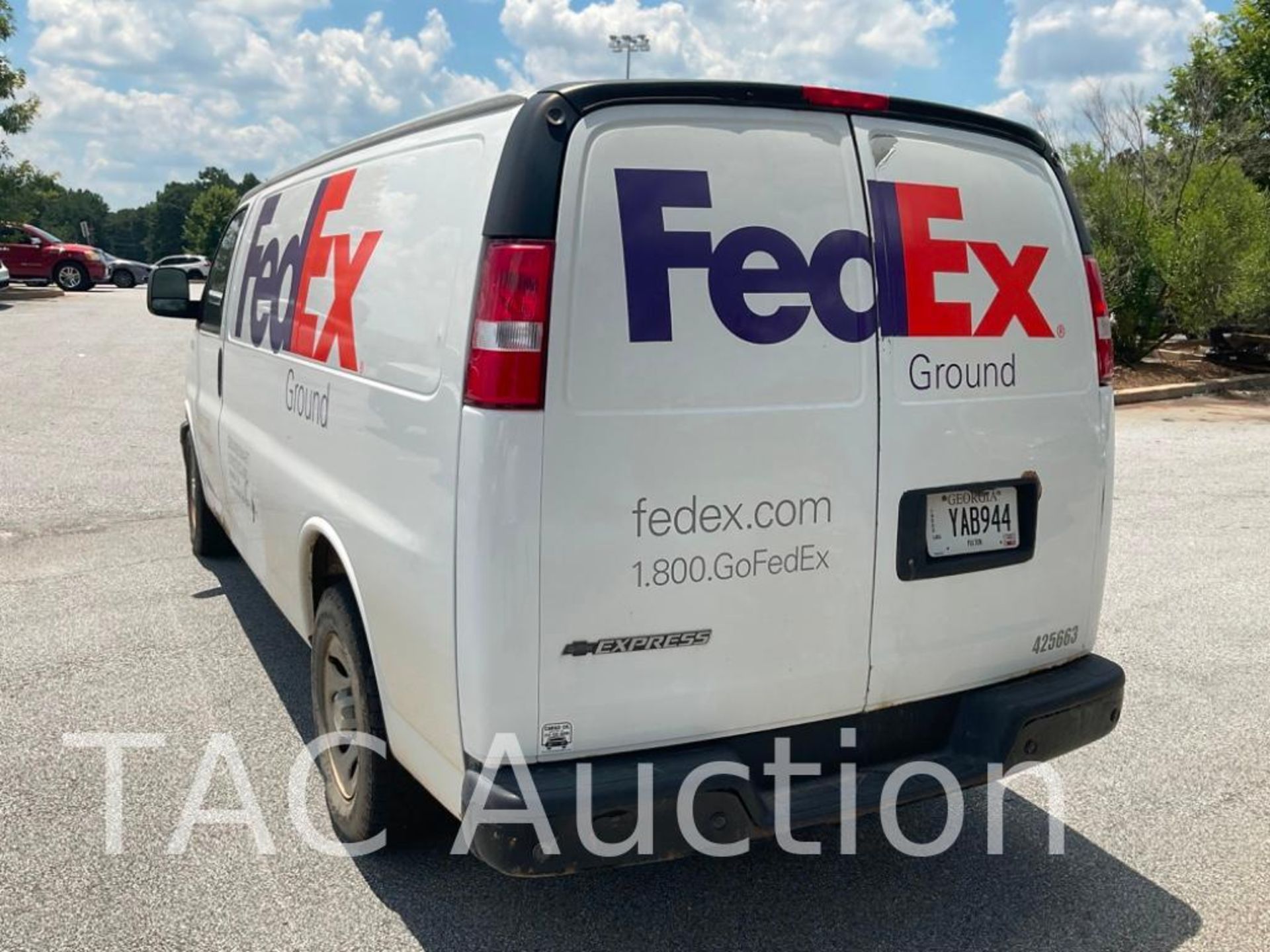 2009 Chevrolet Express Cargo Van - Image 8 of 37