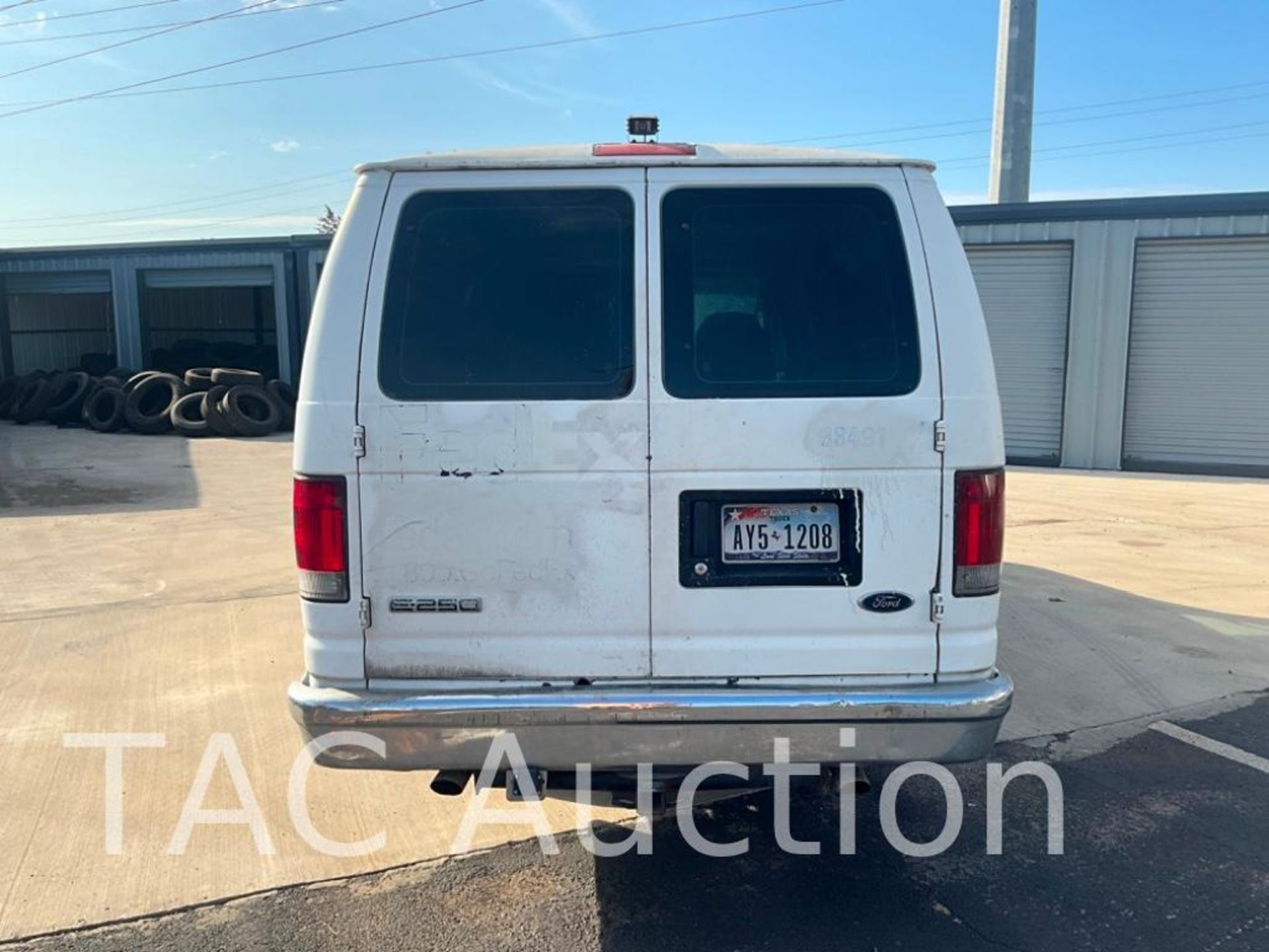 2006 Ford E-250 Extended Cargo Van - Image 5 of 47