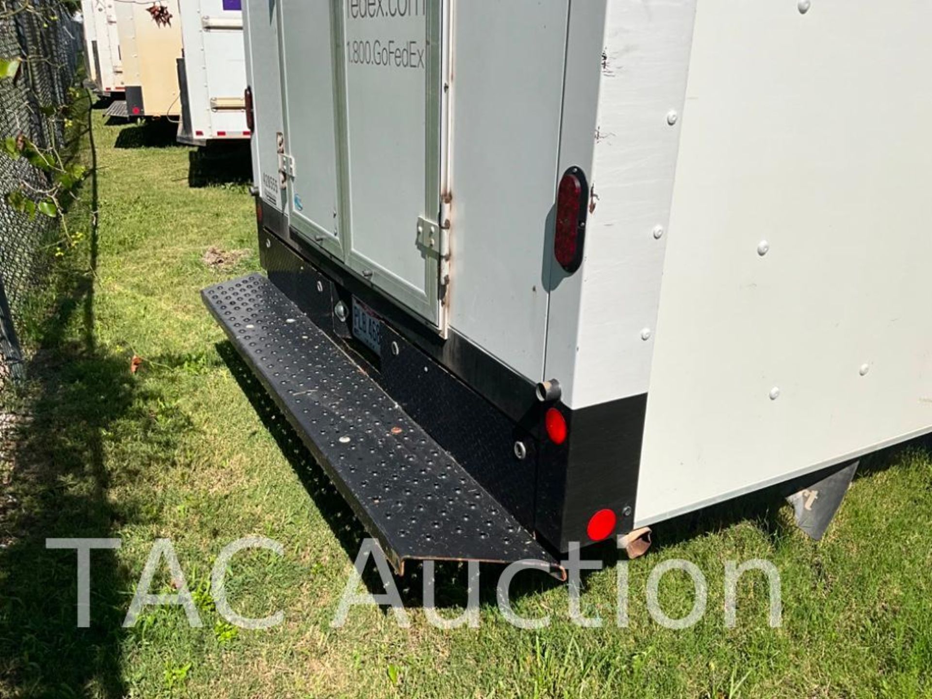 2019 Chevrolet Express 14ft Box Truck - Image 12 of 44