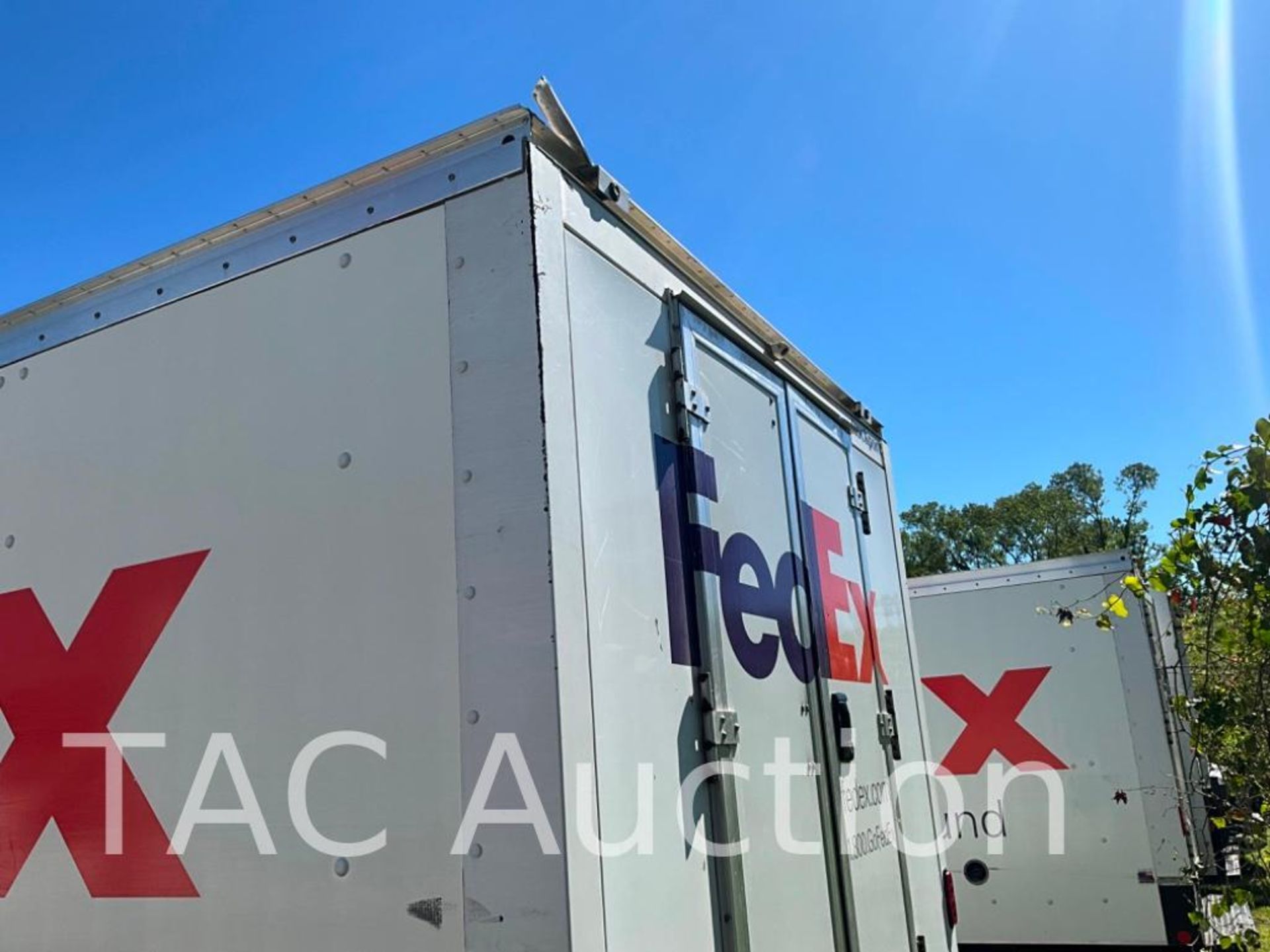 2019 Chevrolet Express 14ft Box Truck - Image 6 of 44