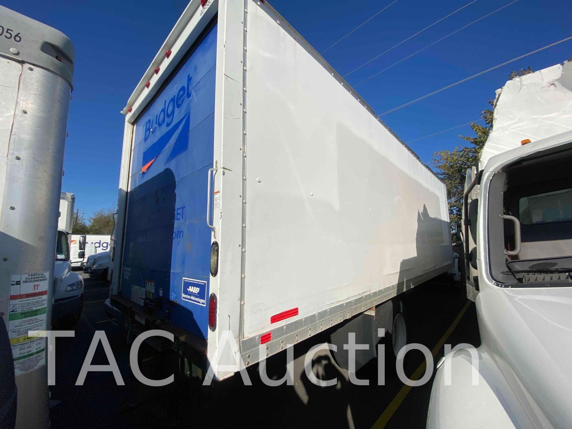 2015 International Durastar 4300 26ft Box Truck - Image 4 of 59