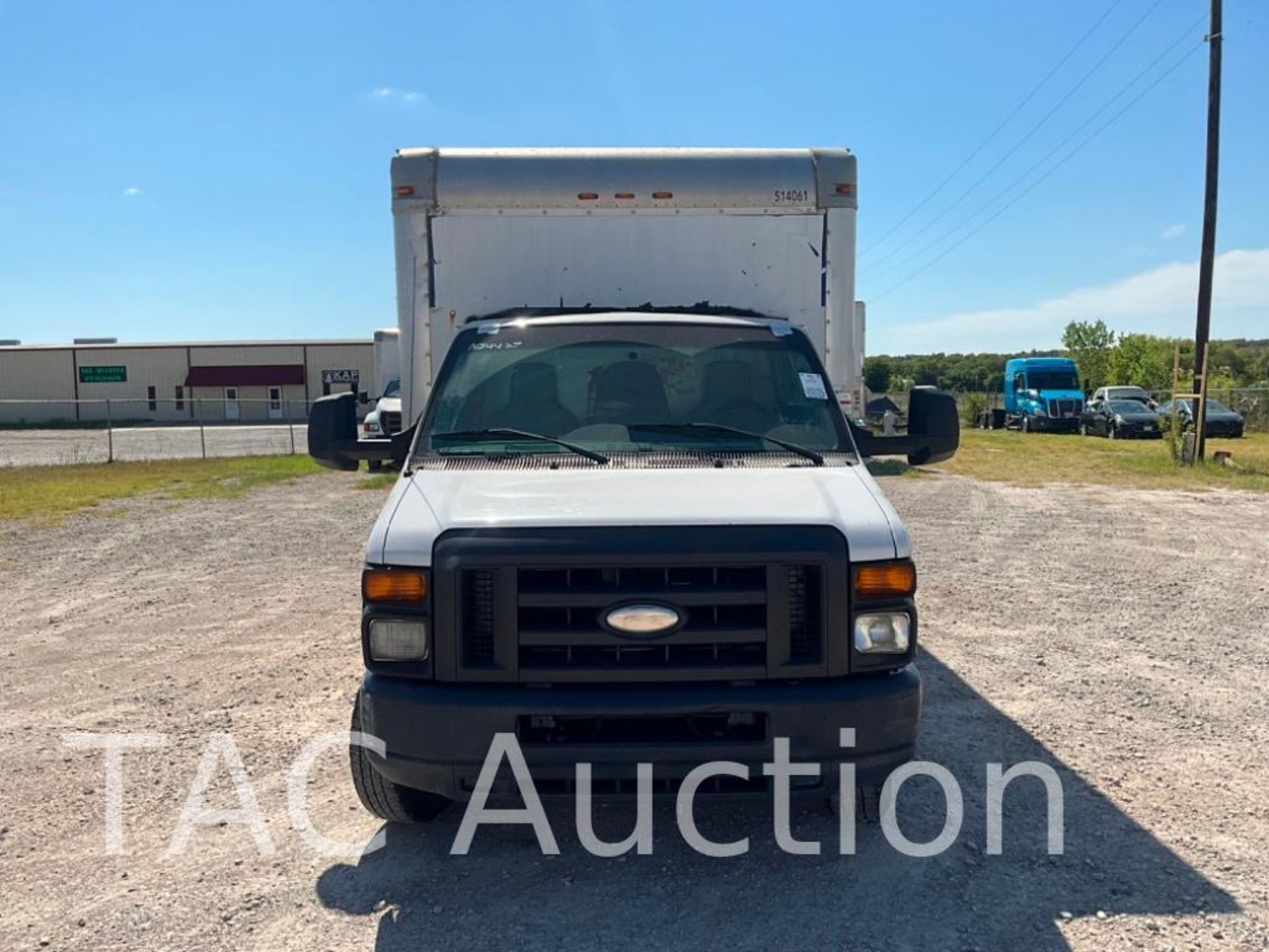 2015 Ford E-350 16ft Box truck - Image 2 of 41