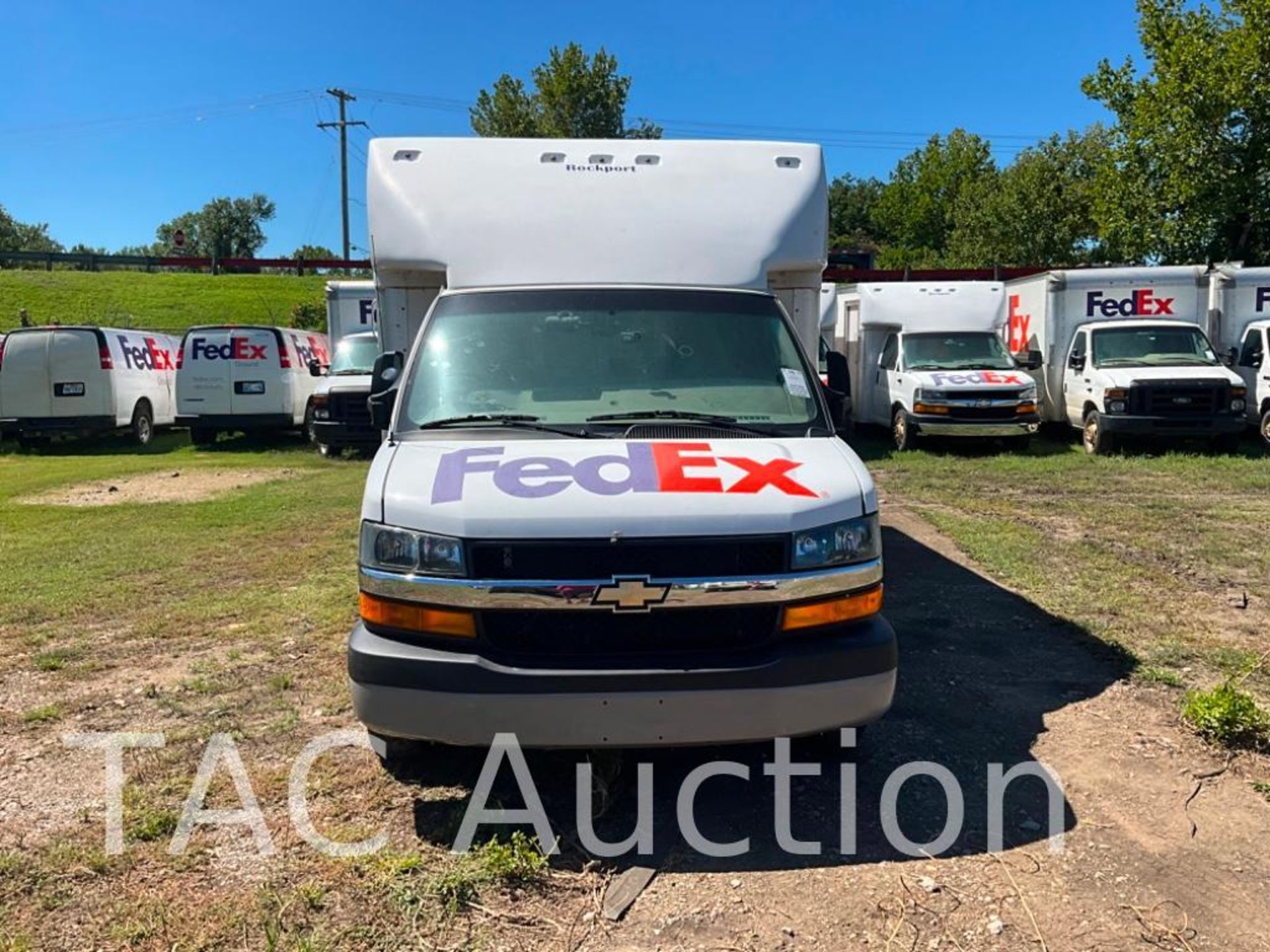 2019 Chevrolet Express 14ft Box Truck - Image 2 of 48