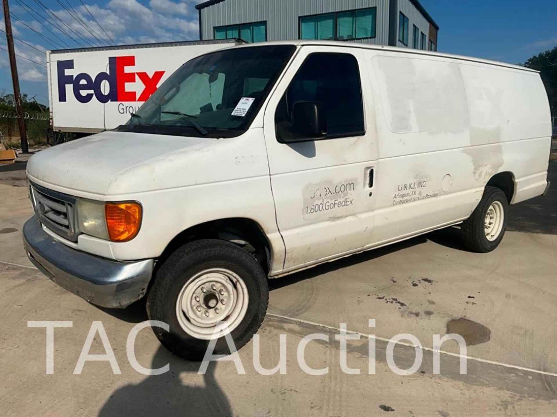 2006 Ford E-250 Extended Cargo Van