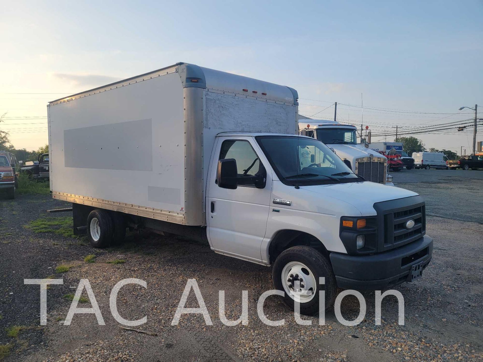 2014 Ford Econoline E-350 16ft Box Truck - Image 3 of 48