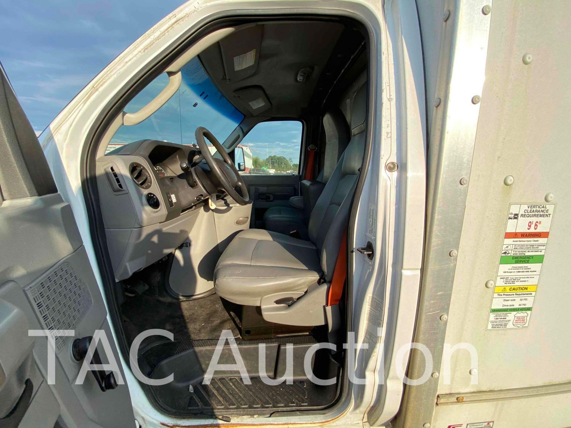 2015 Ford Econoline E-350 12ft Box Truck - Image 25 of 48